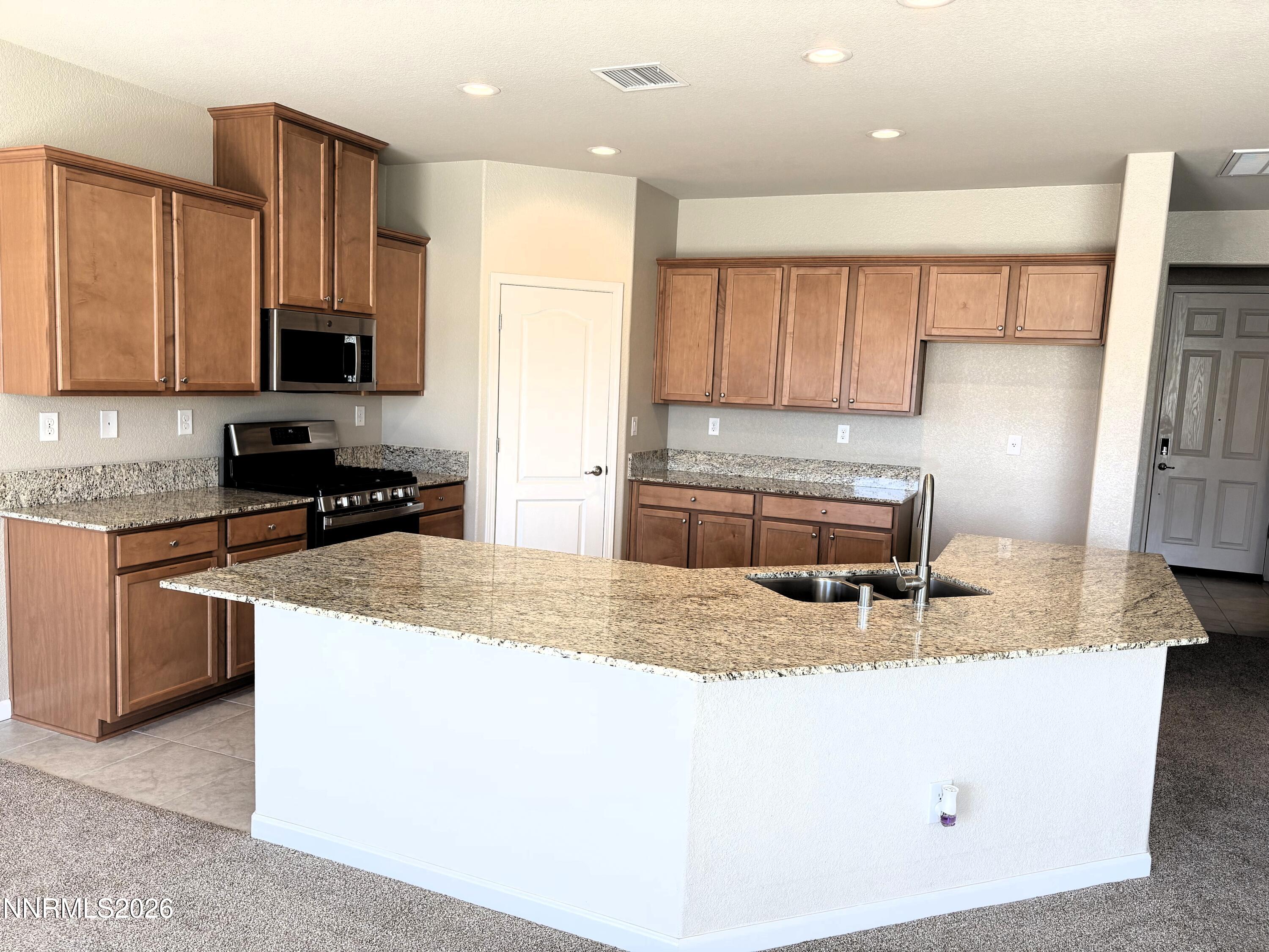 300 Granite Court Property Photo 8