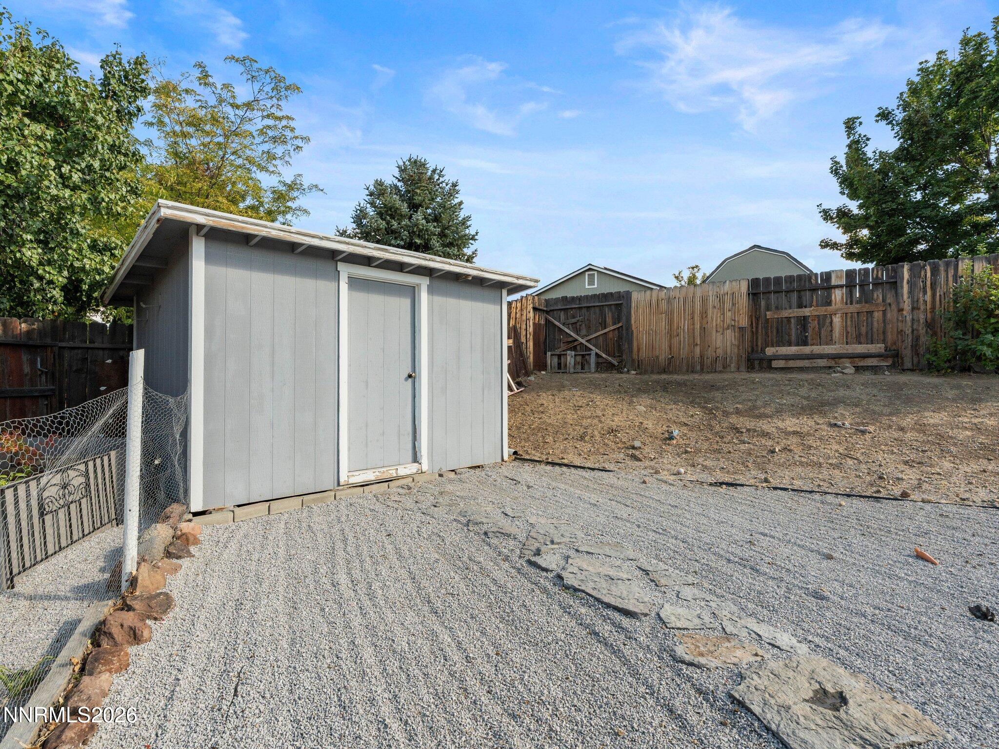 9445 Pine Tree Court Property Photo 33