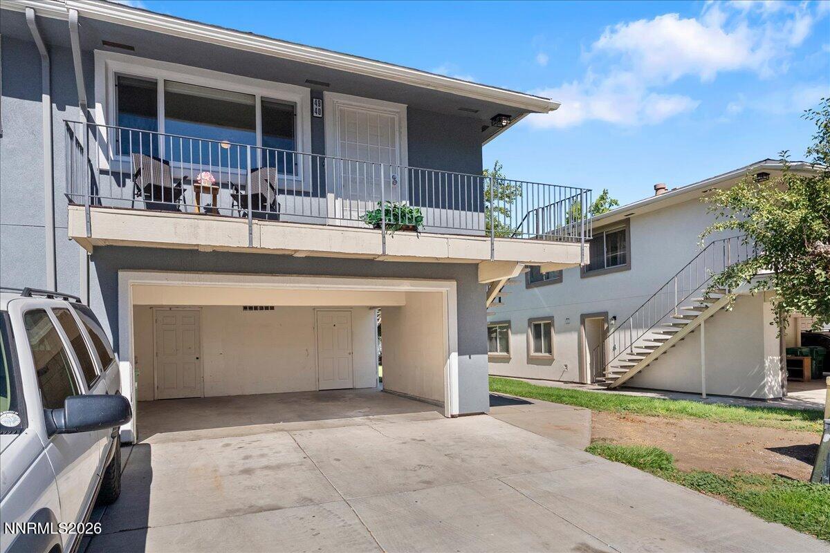 4940 Catalina Drive Apt 4 Property Photo 2