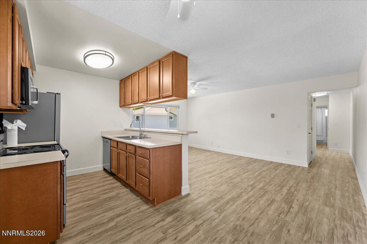 4940 Catalina Drive Apt 4 Property Photo 10