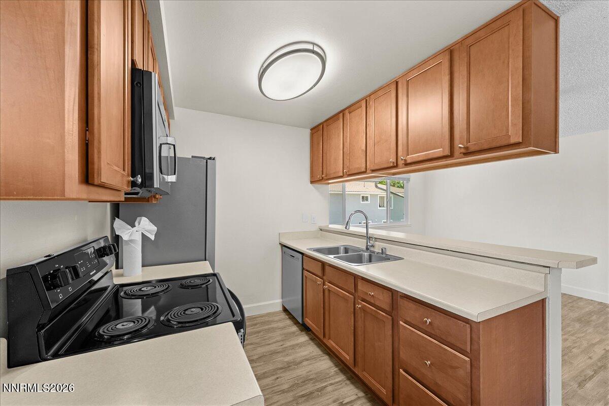 4940 Catalina Drive Apt 4 Property Photo 12