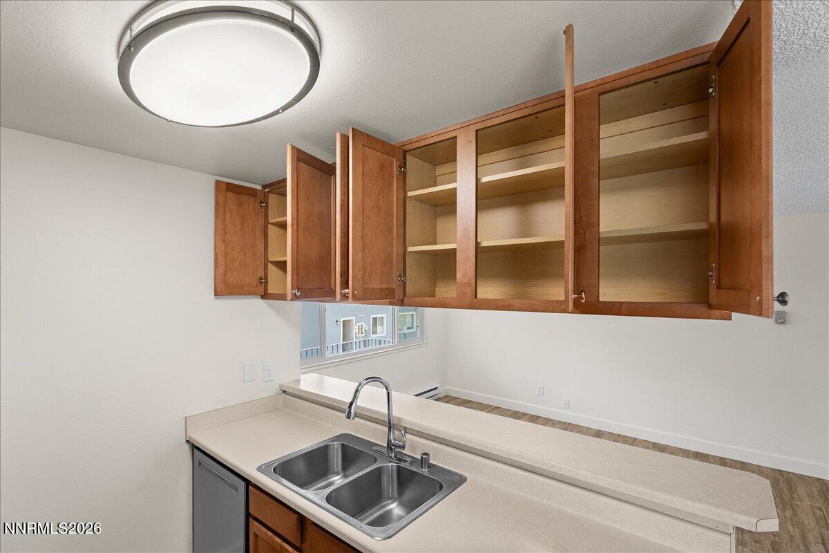 4940 Catalina Drive Apt 4 Property Photo 17