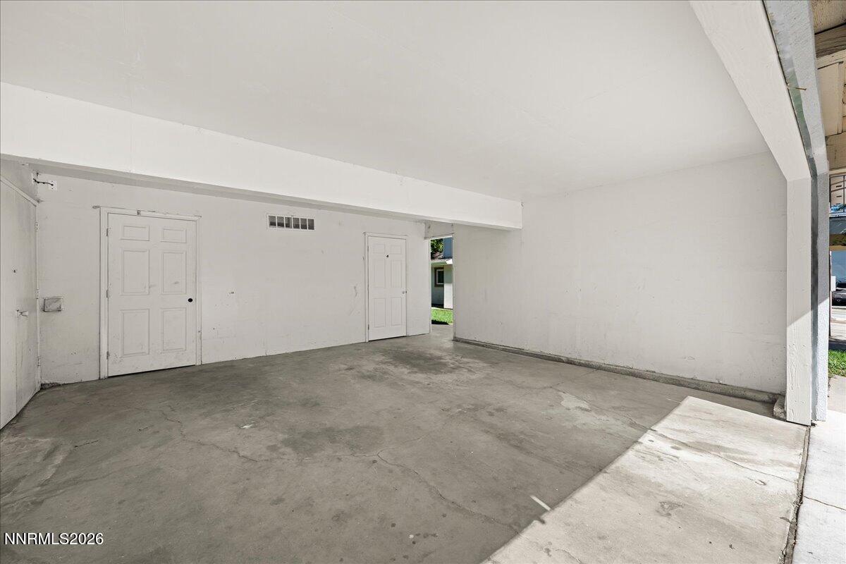 4940 Catalina Drive Apt 4 Property Photo 39
