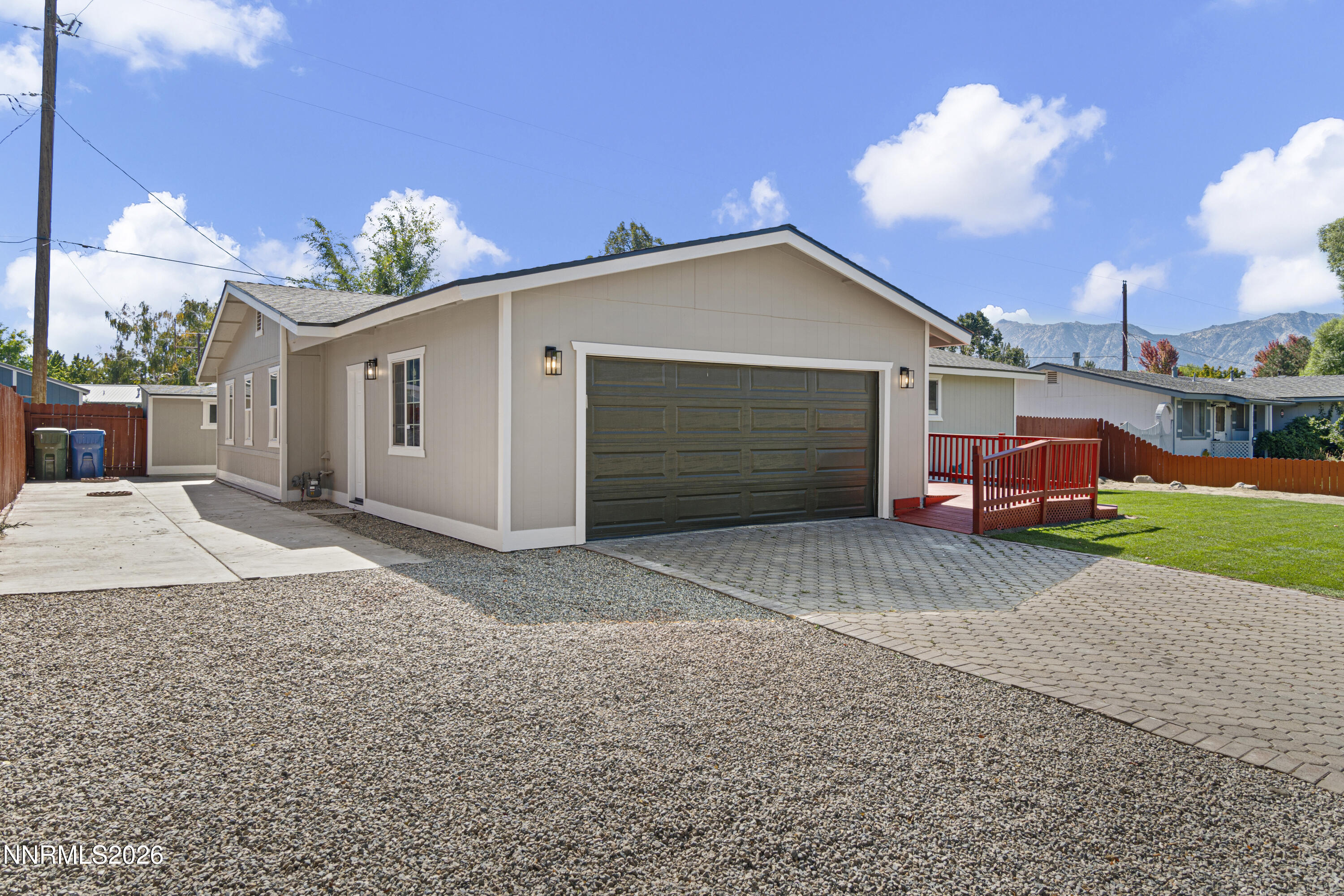 1337 Toiyabe Avenue Property Photo 4
