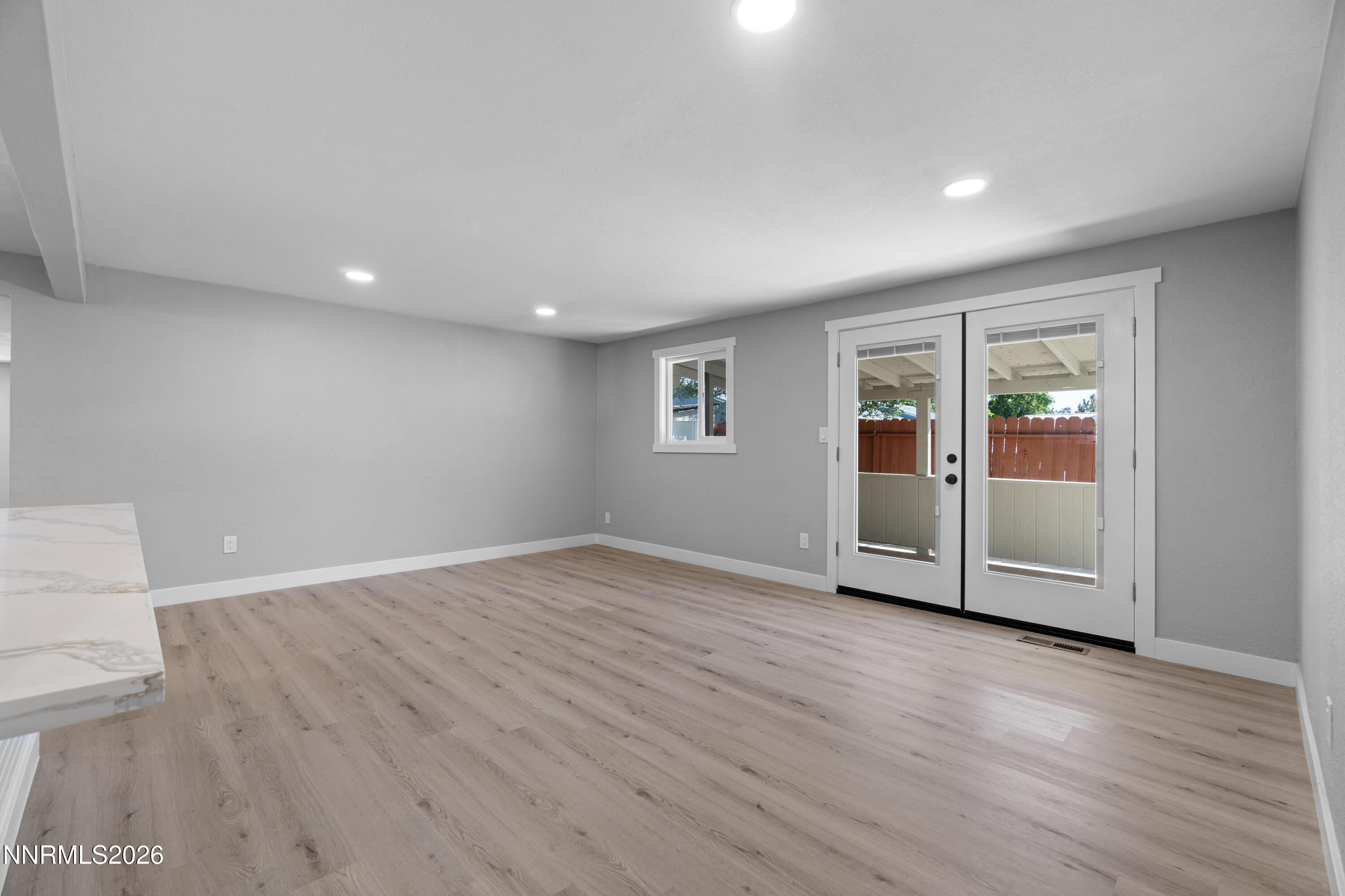 1337 Toiyabe Avenue Property Photo 6