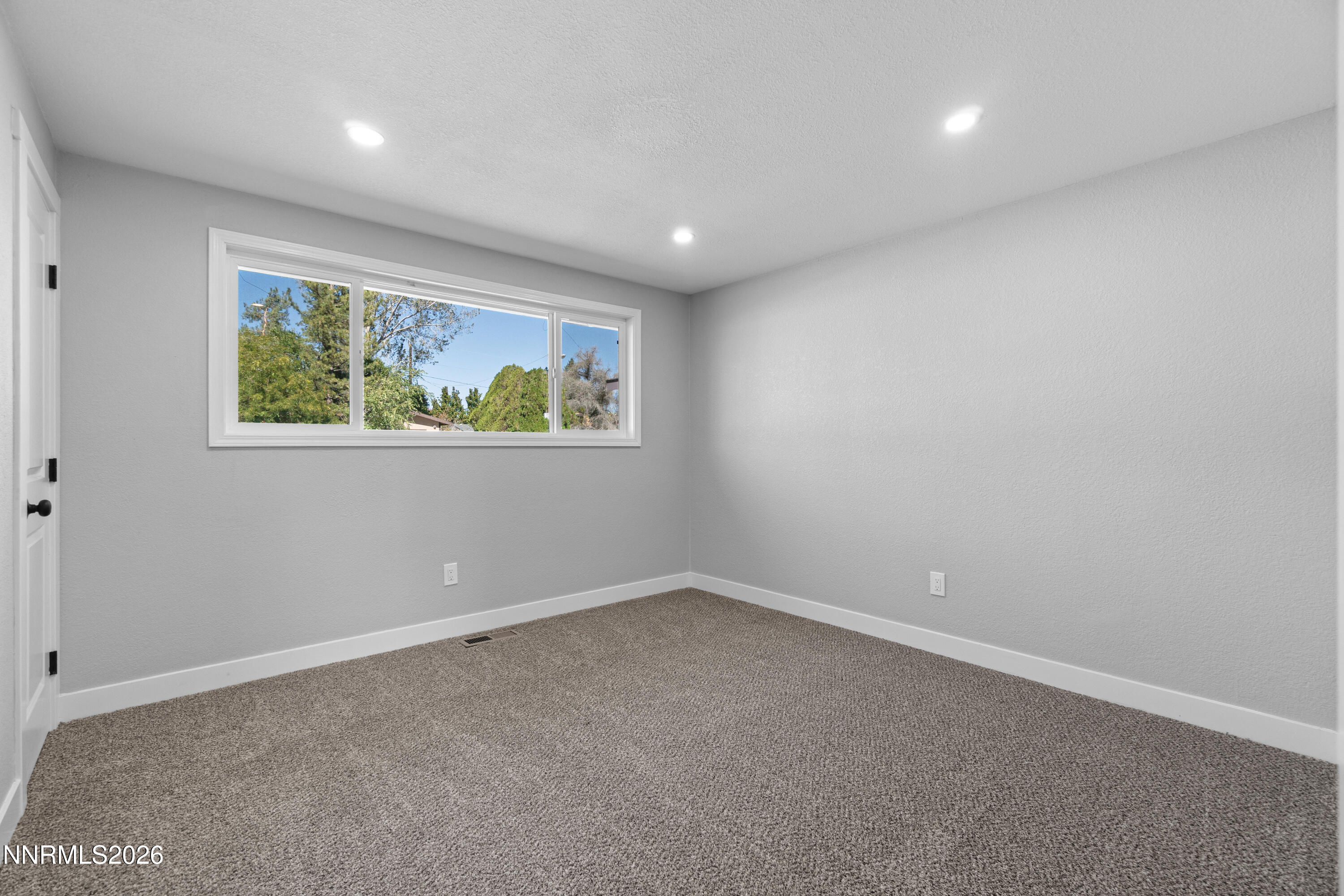 1337 Toiyabe Avenue Property Photo 15