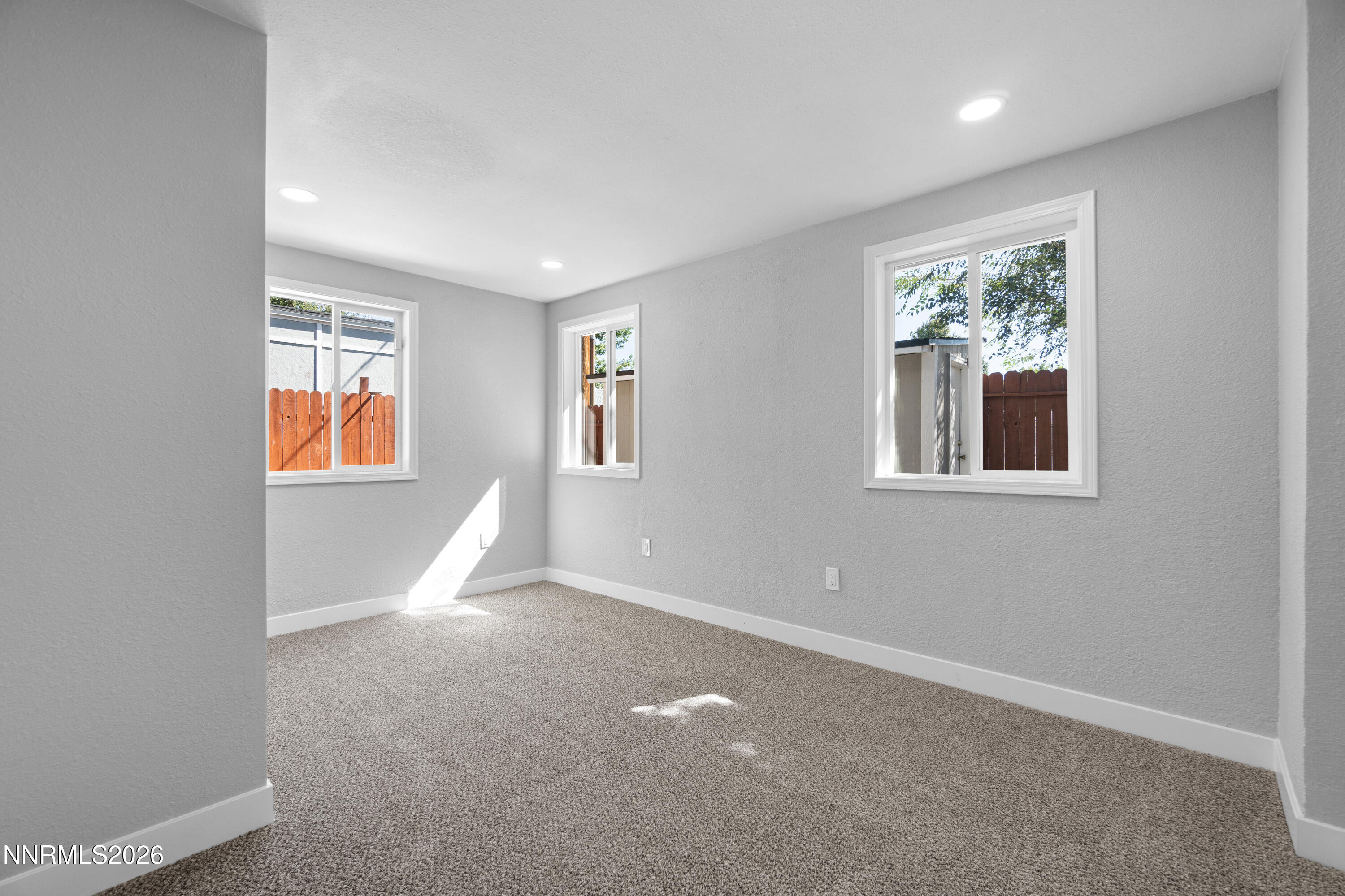 1337 Toiyabe Avenue Property Photo 20