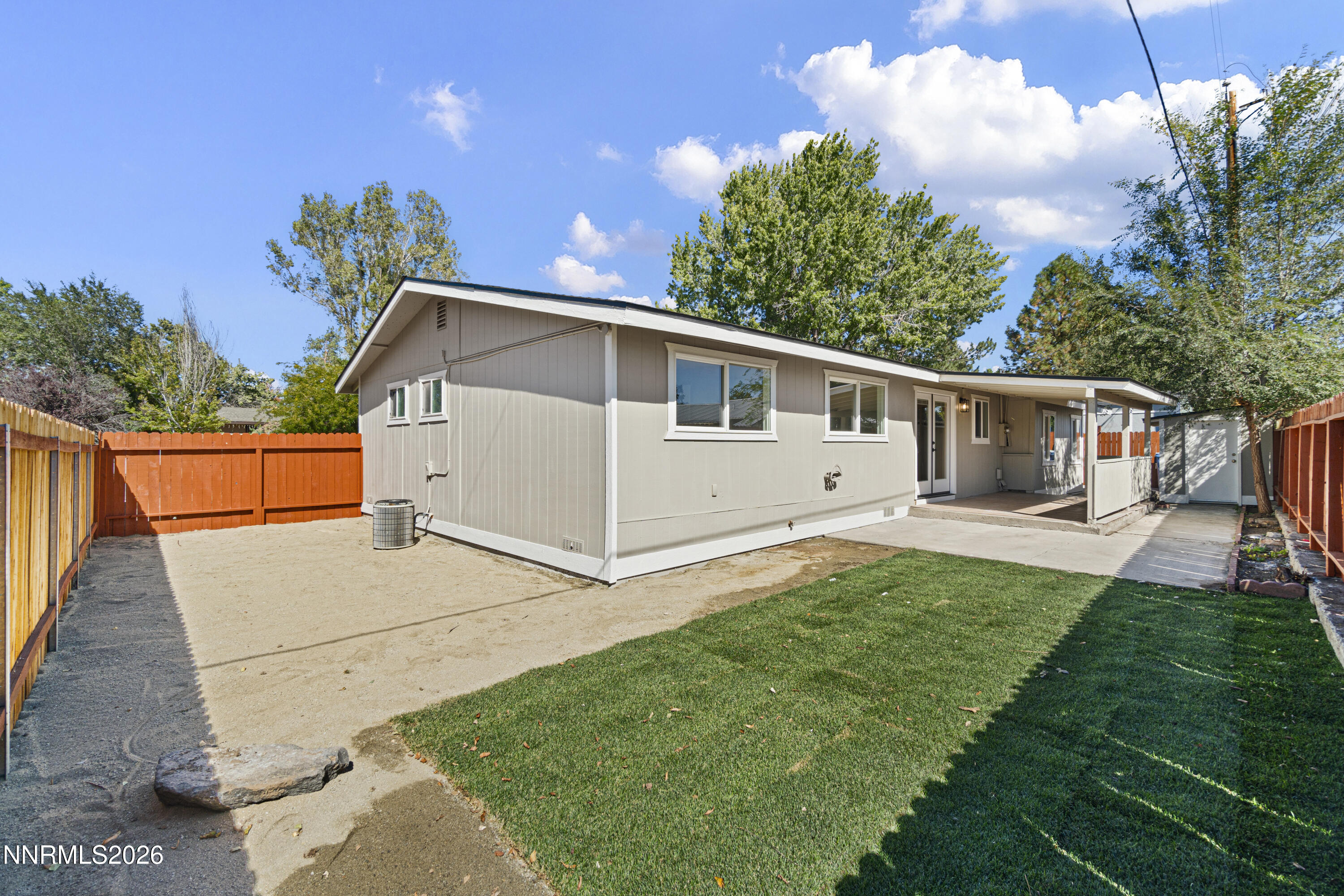 1337 Toiyabe Avenue Property Photo 24