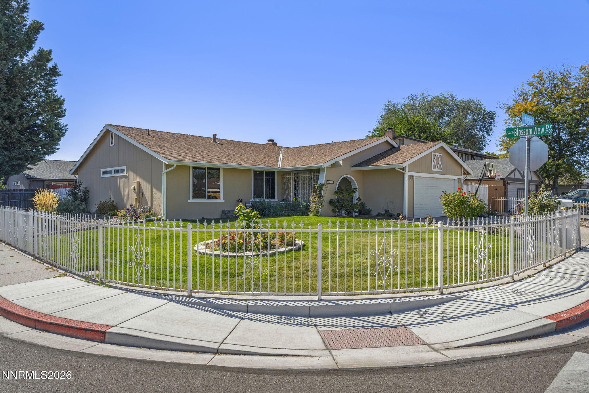 2411 Monte Verde Way Property Photo 1