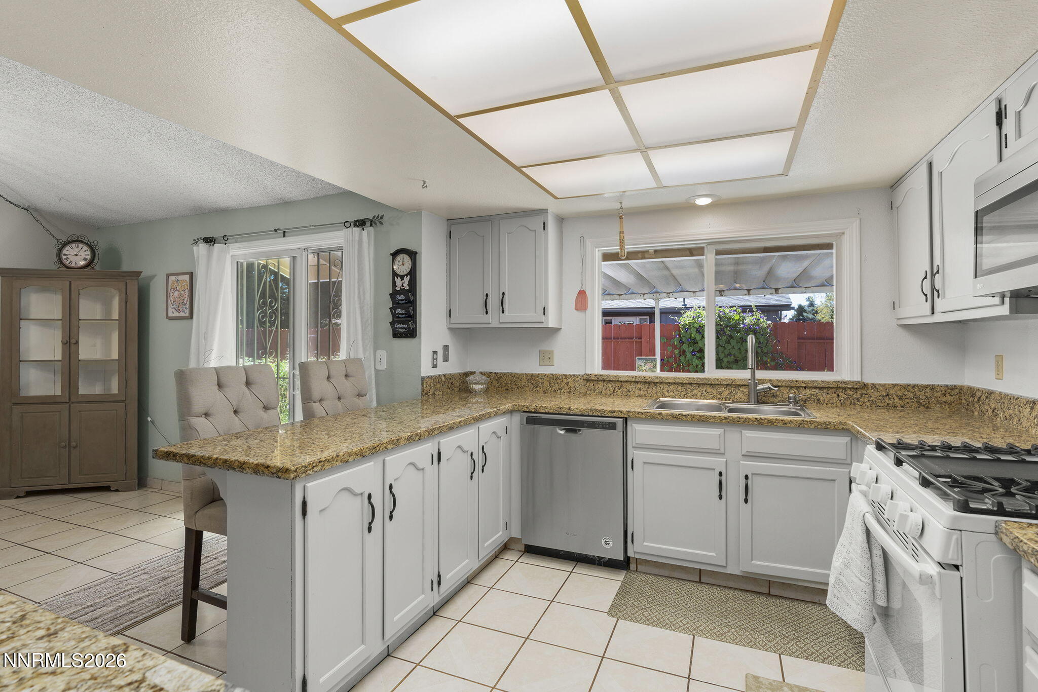 2411 Monte Verde Way Property Photo 6