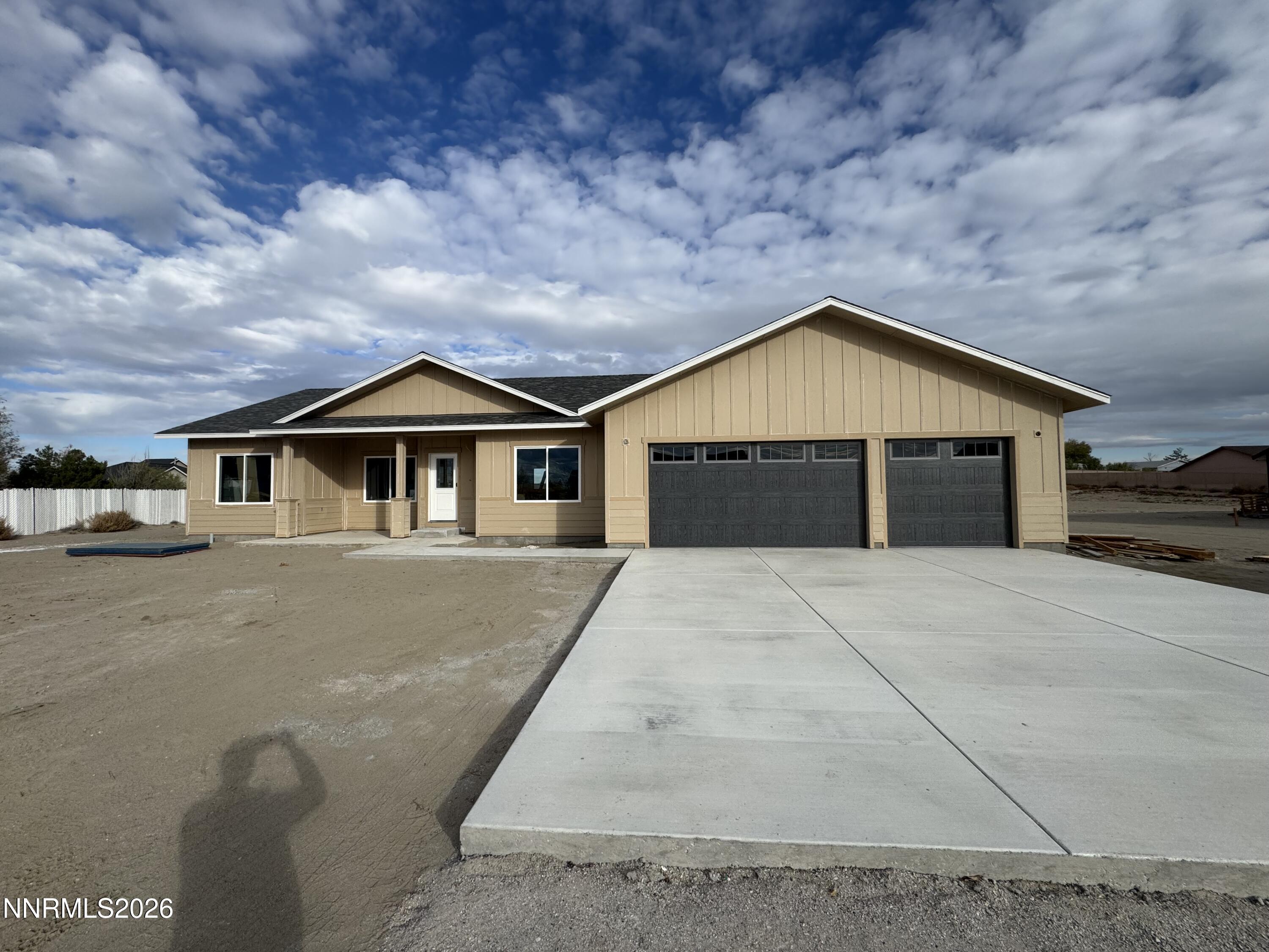 1608 Sky Ridge Drive Property Photo 3