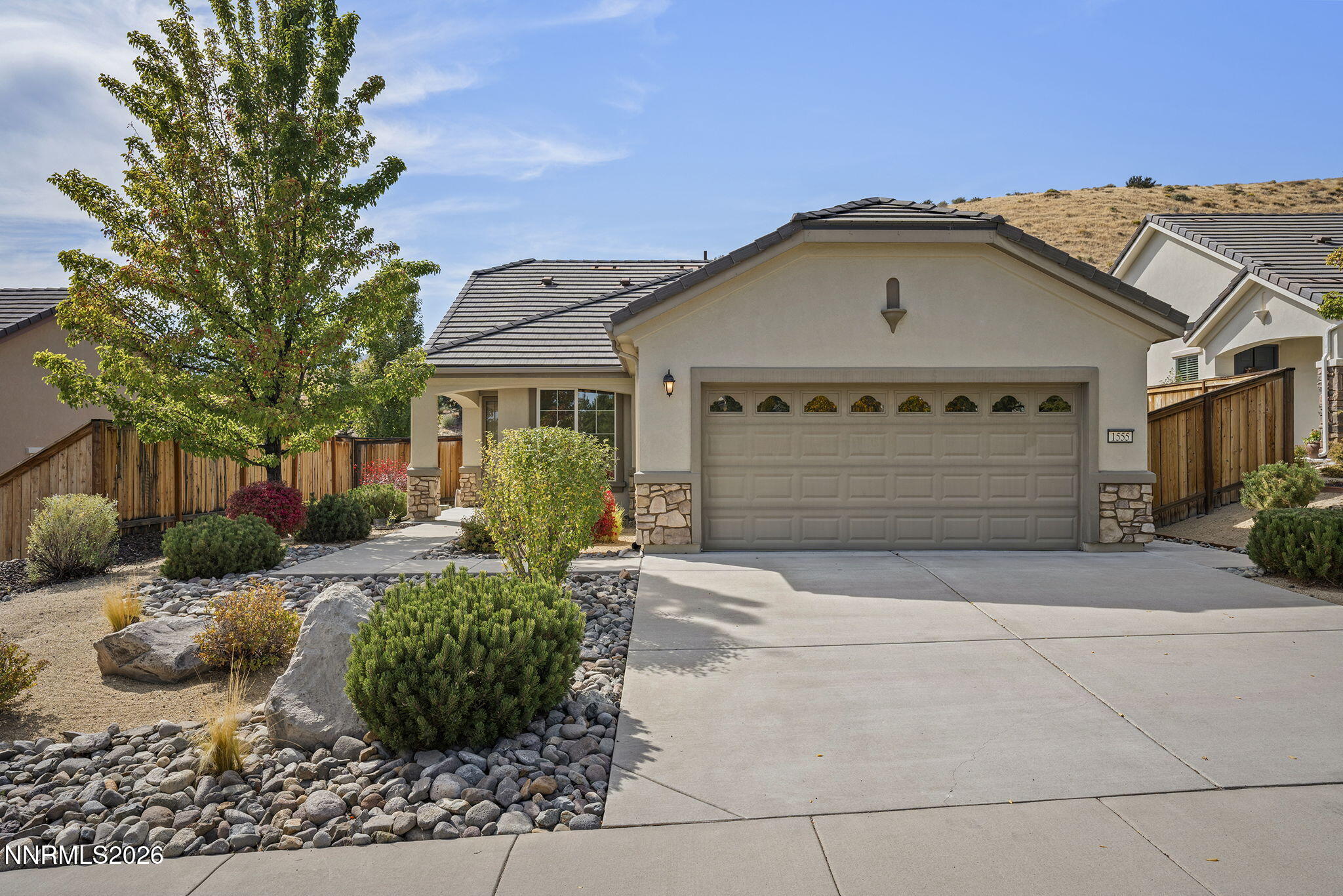 1555 W Del Webb Parkway Property Photo 2
