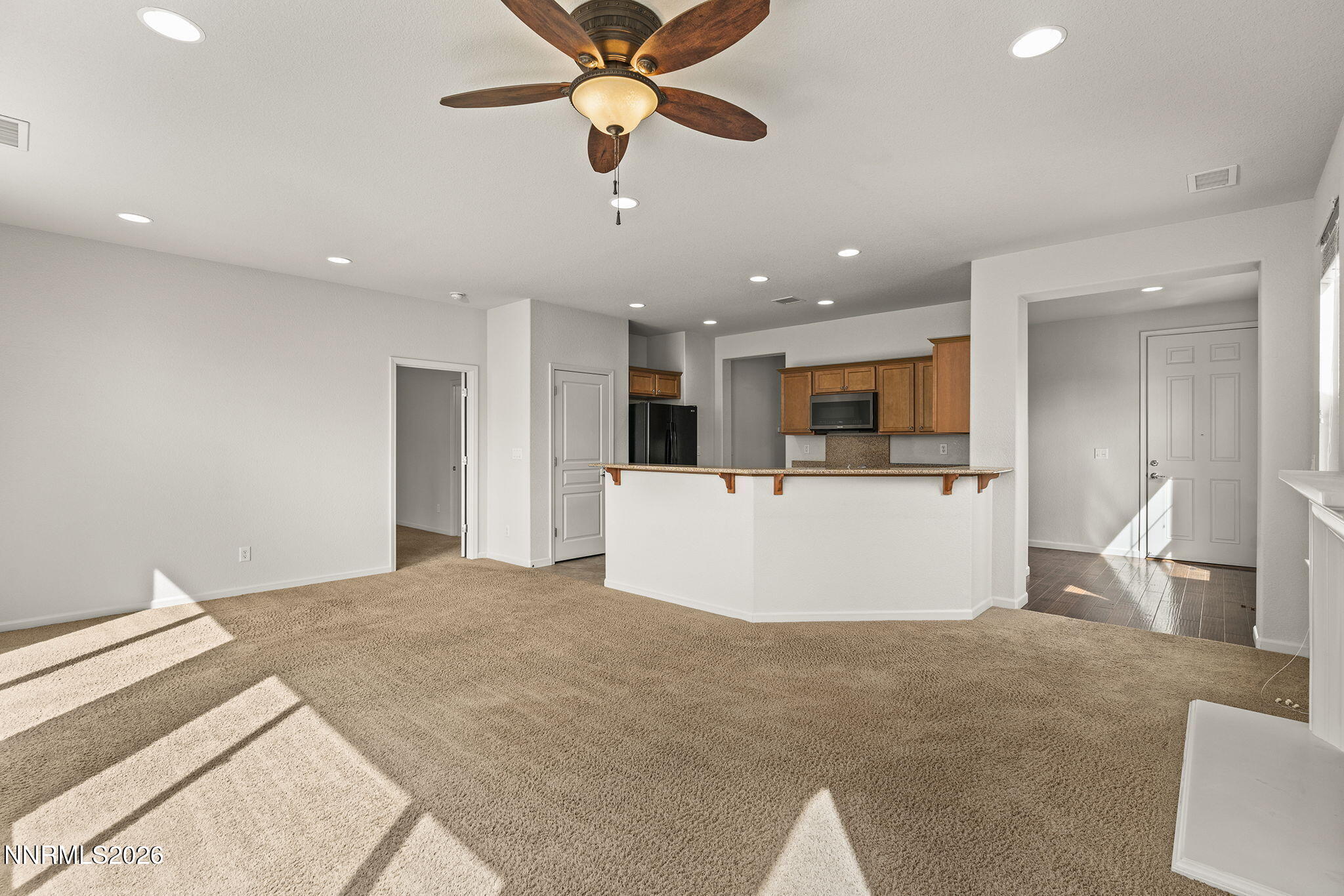 1555 W Del Webb Parkway Property Photo 9