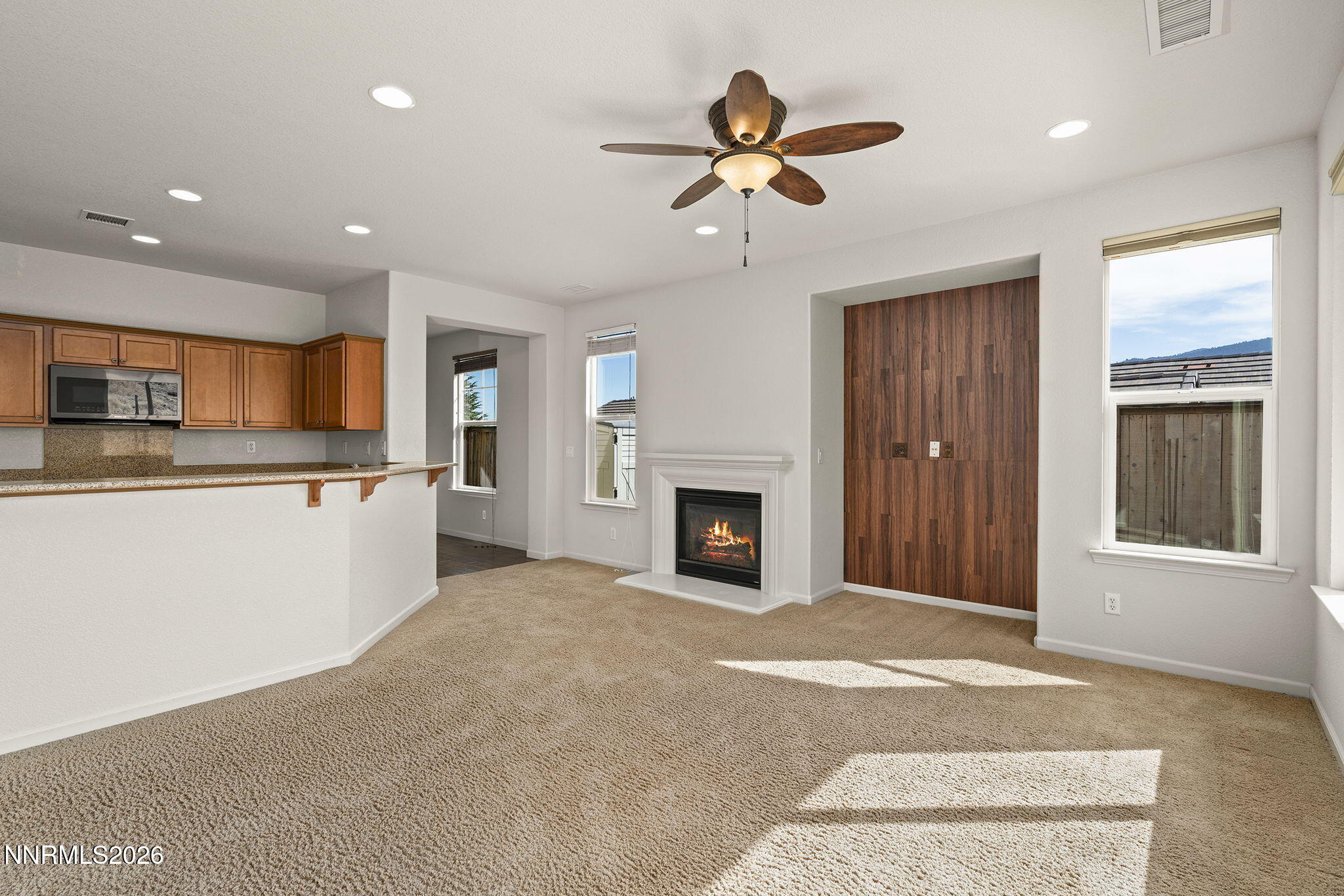 1555 W Del Webb Parkway Property Photo 10