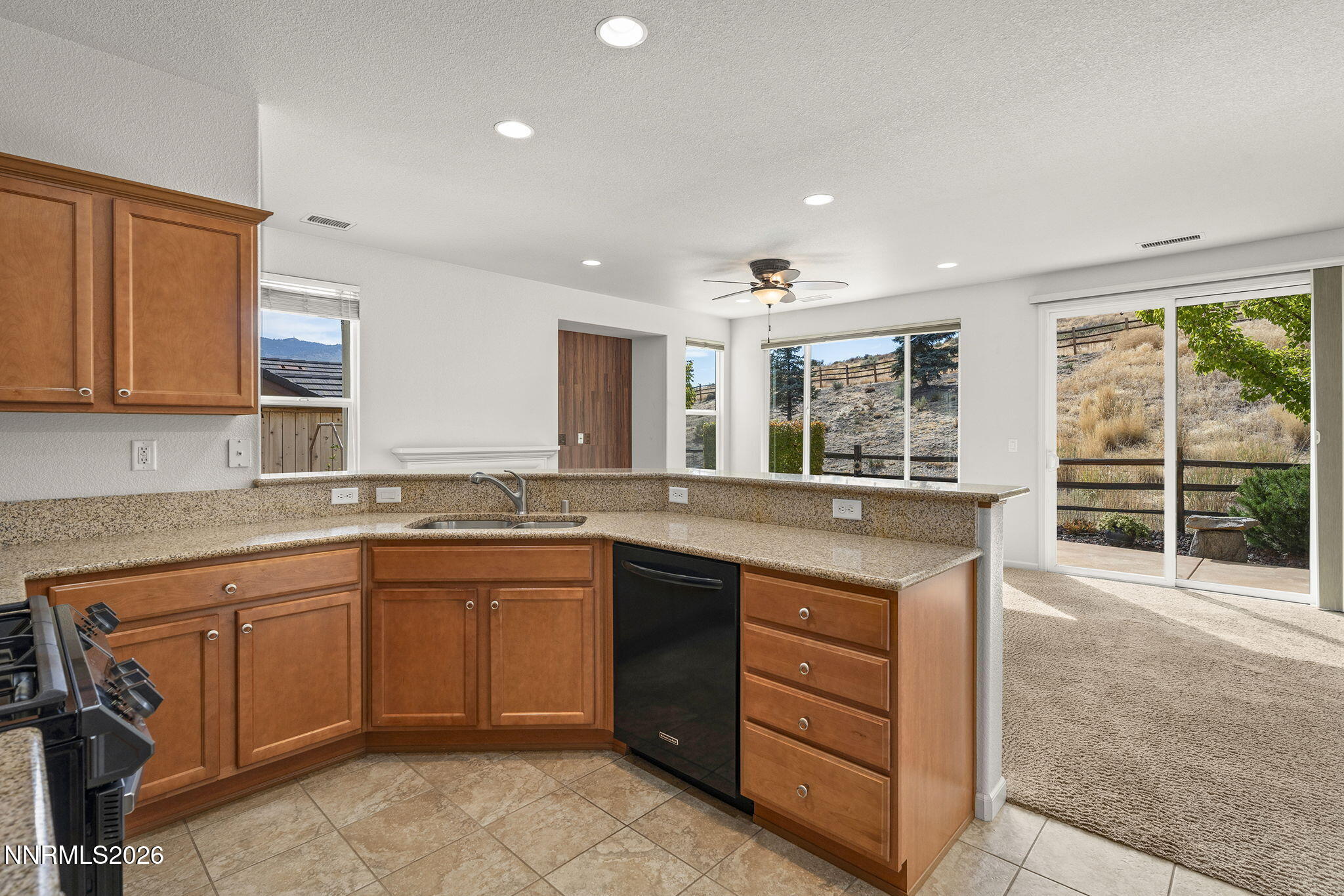 1555 W Del Webb Parkway Property Photo 15