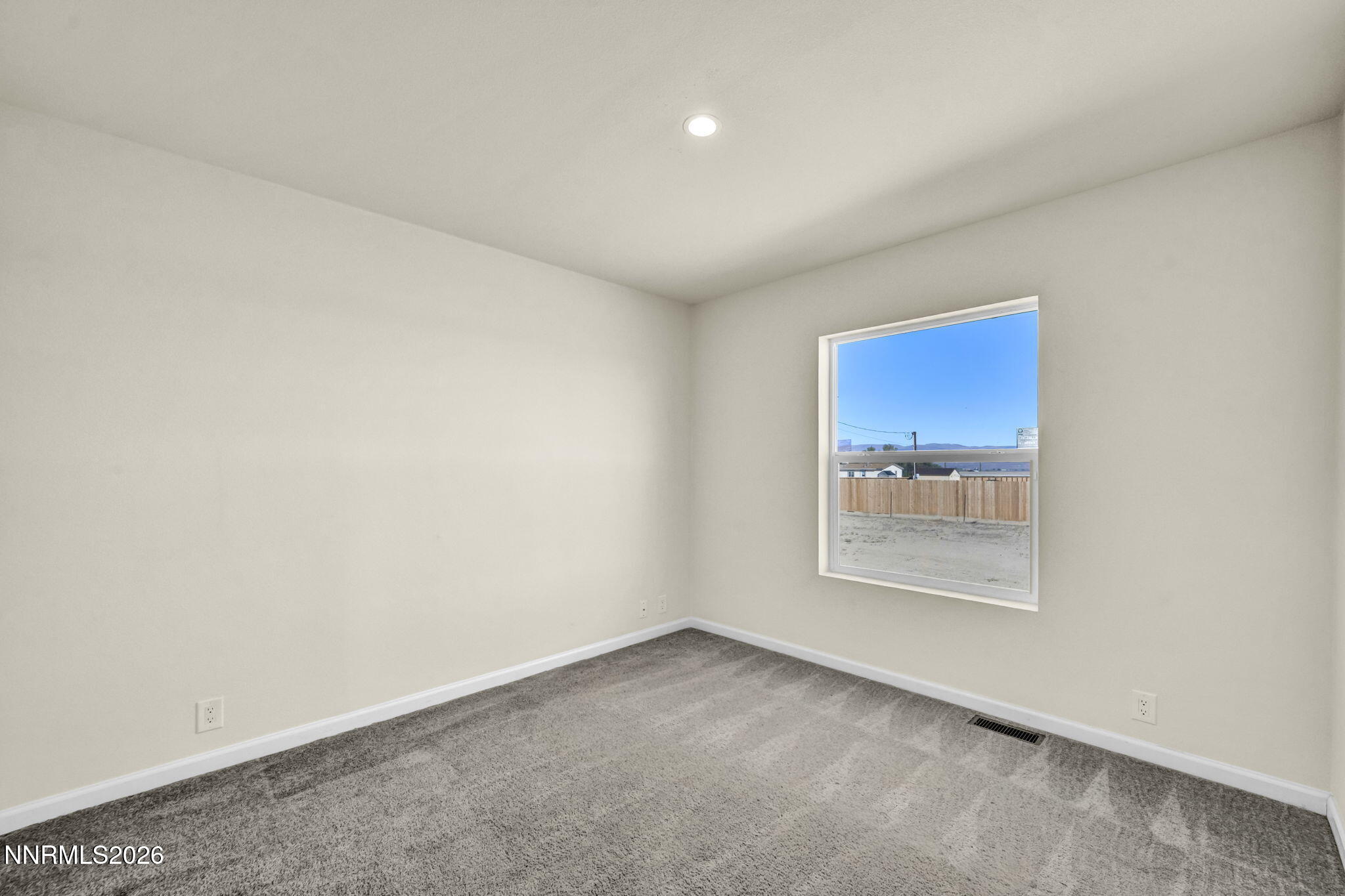 1020 W 8th Street Property Photo 25