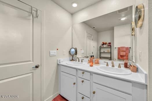 260012589 Property Photo 16