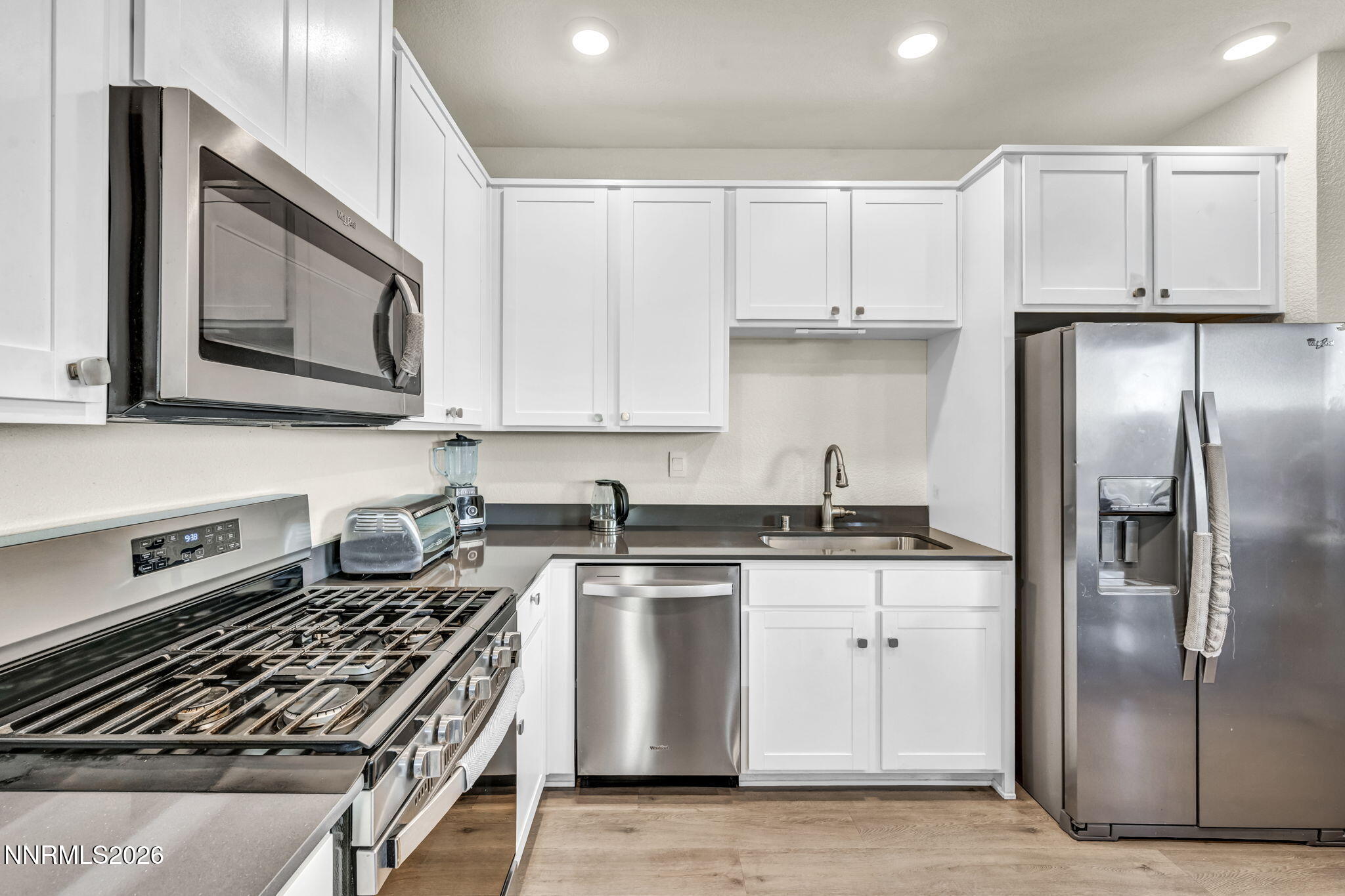 260012589 Property Photo 20