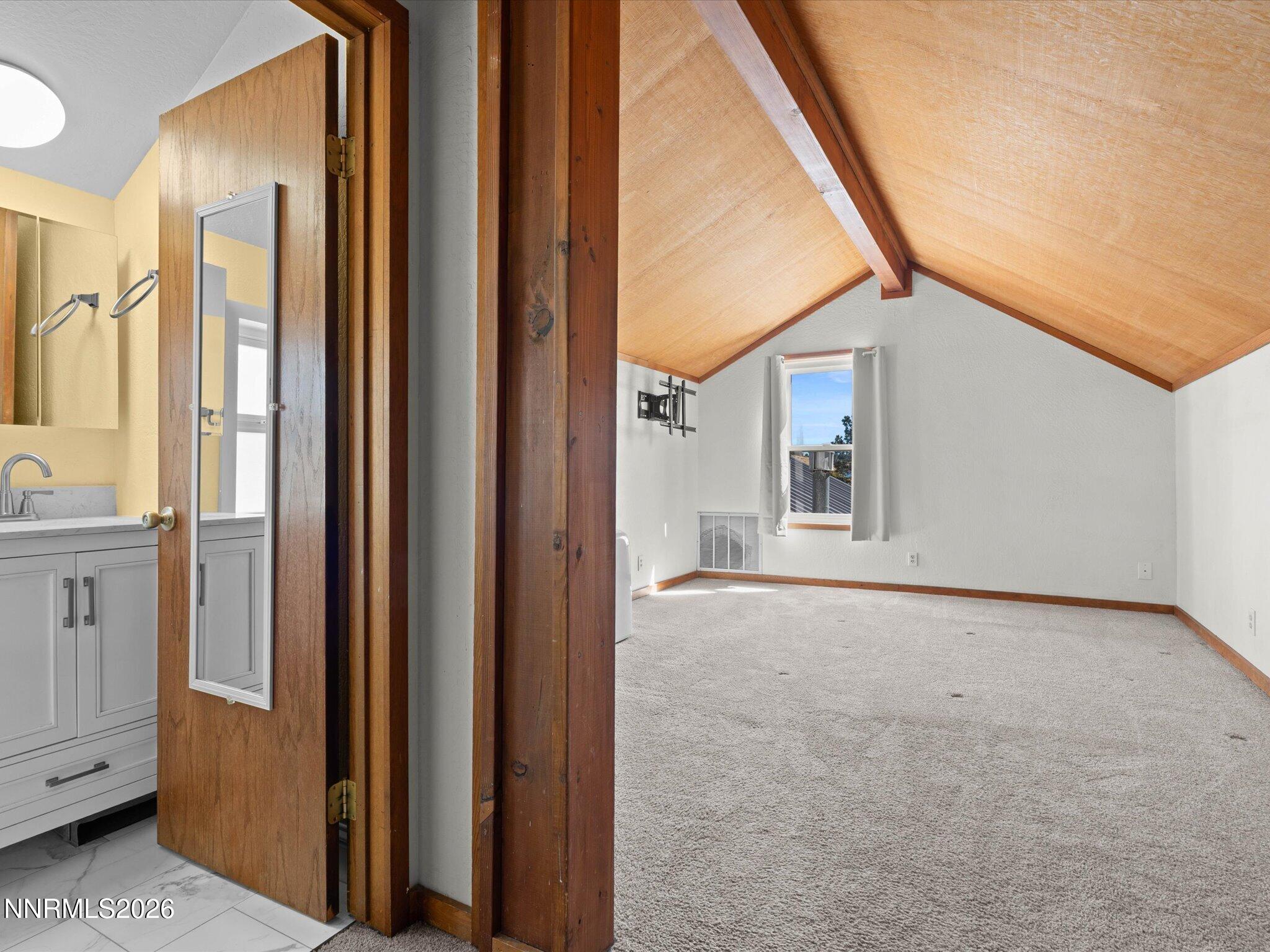 290 Eleanor Avenue Property Photo 23