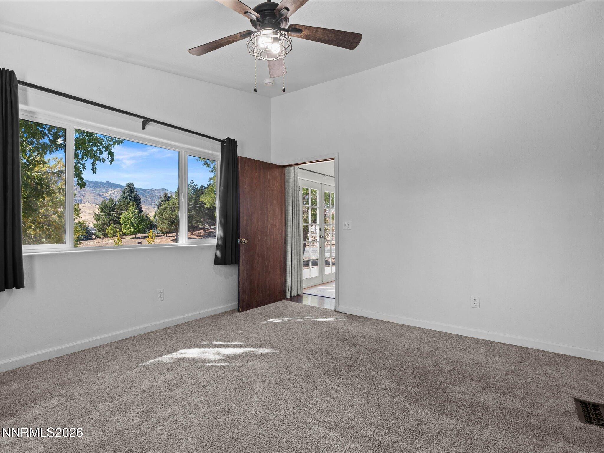 290 Eleanor Avenue Property Photo 30