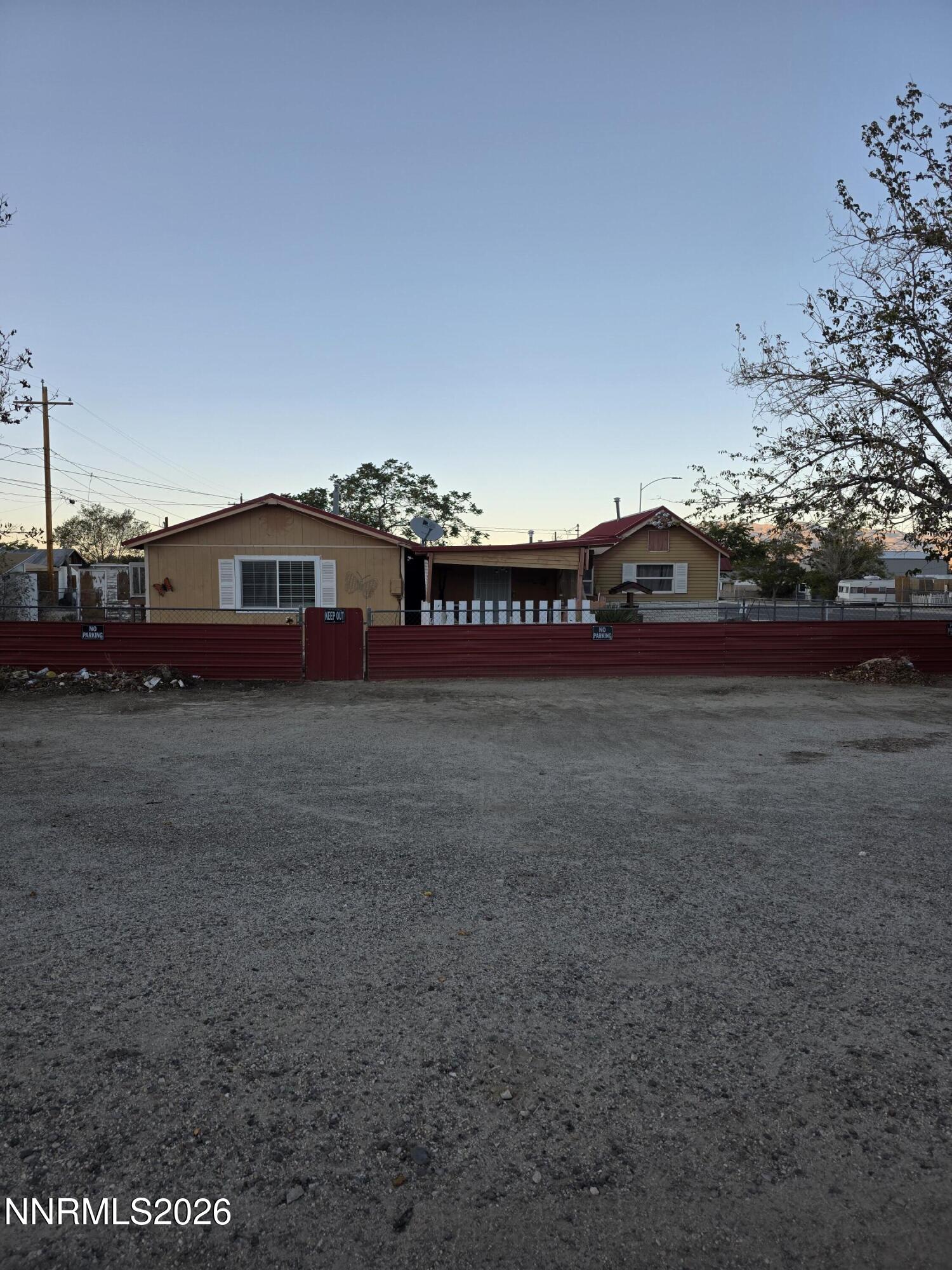 215 E Street Property Photo 2