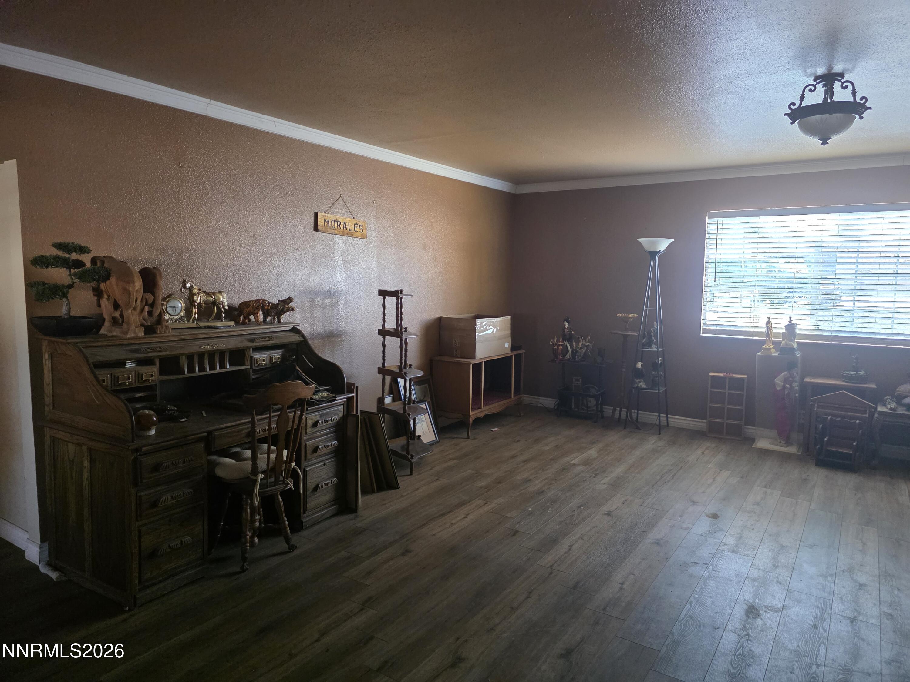 215 E Street Property Photo 6