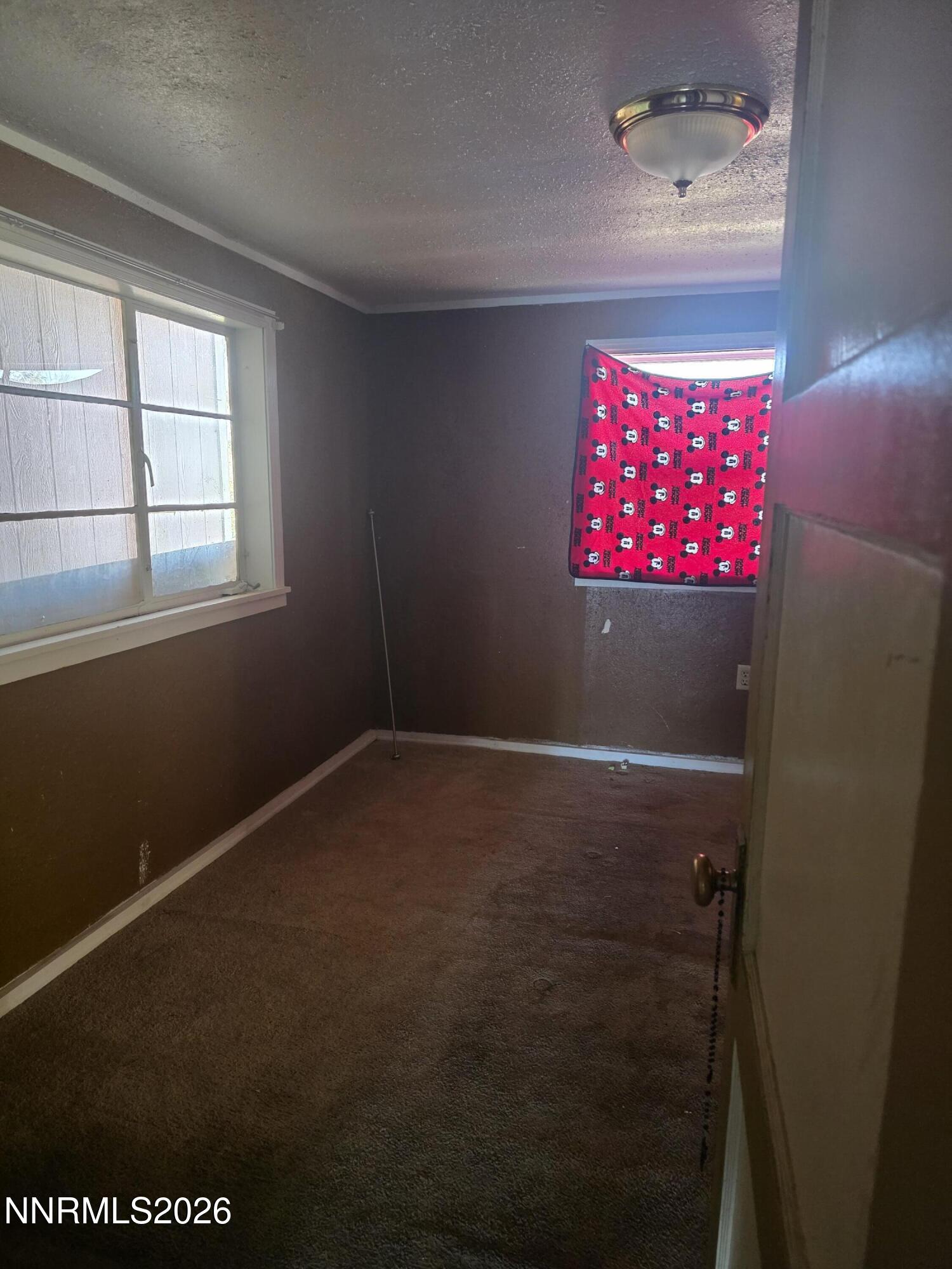 215 E Street Property Photo 21