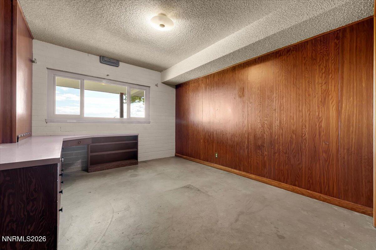 1560 Kestrel Court Property Photo 25