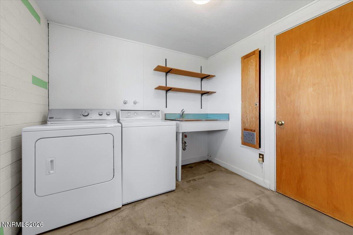 1560 Kestrel Court Property Photo 43