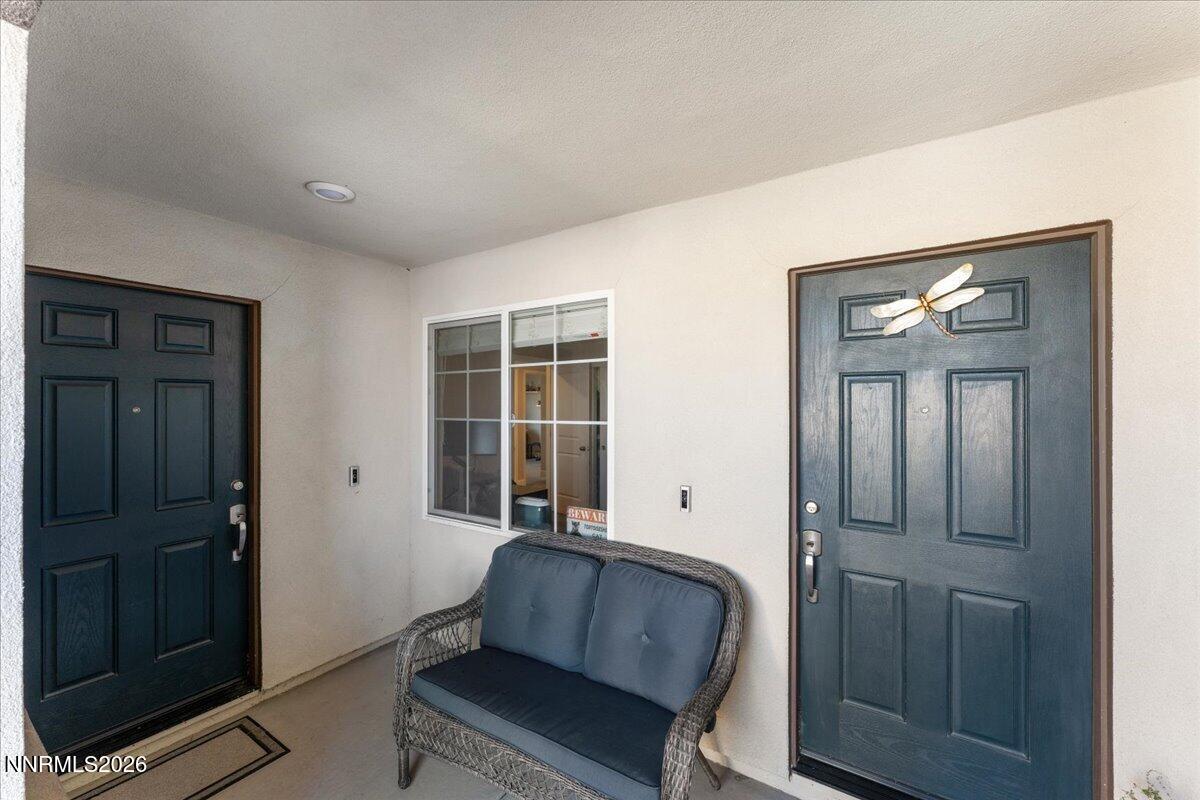 738 Hallow Pointe Drive Property Photo 4