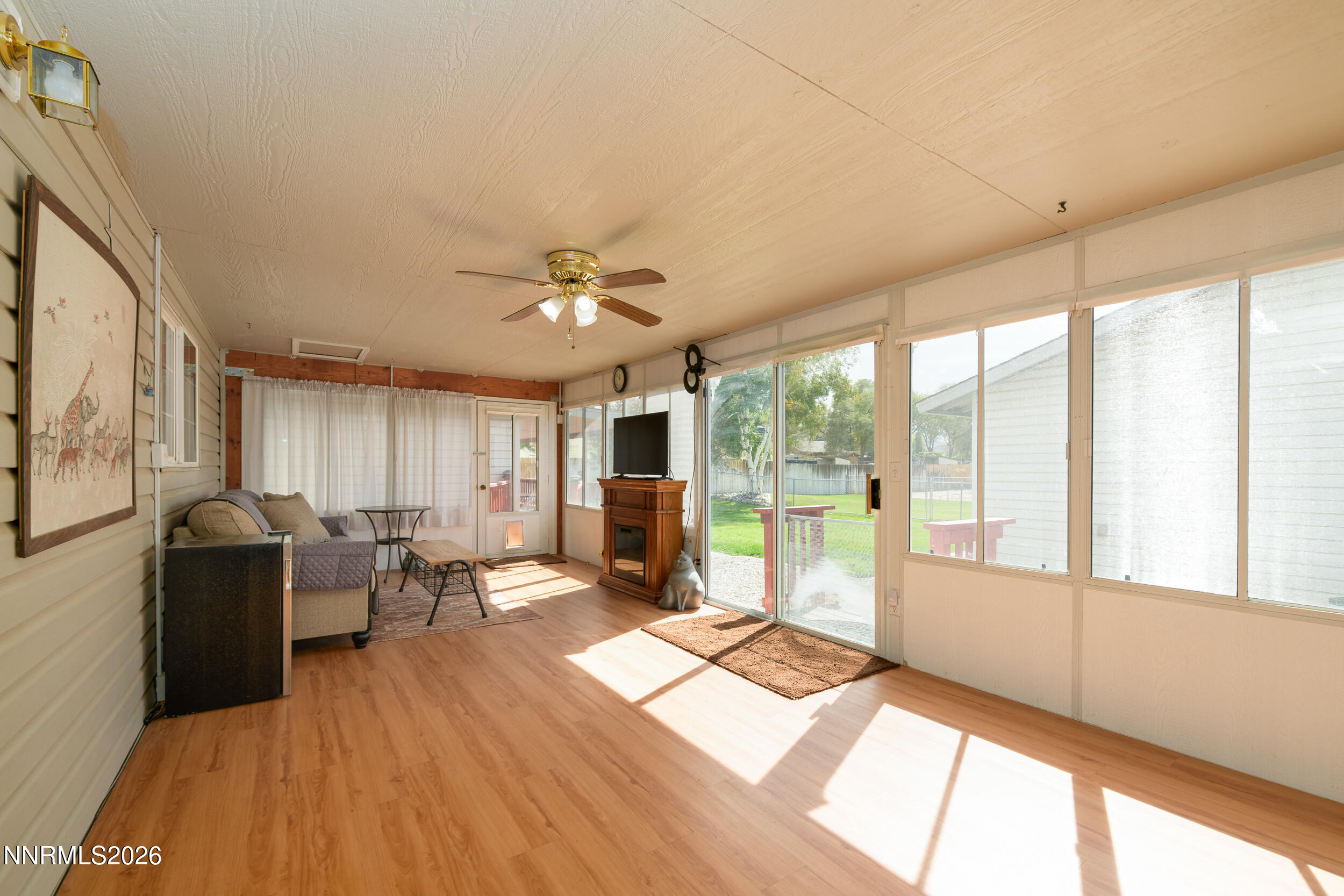1393 Jobs Peak Drive Property Photo 25