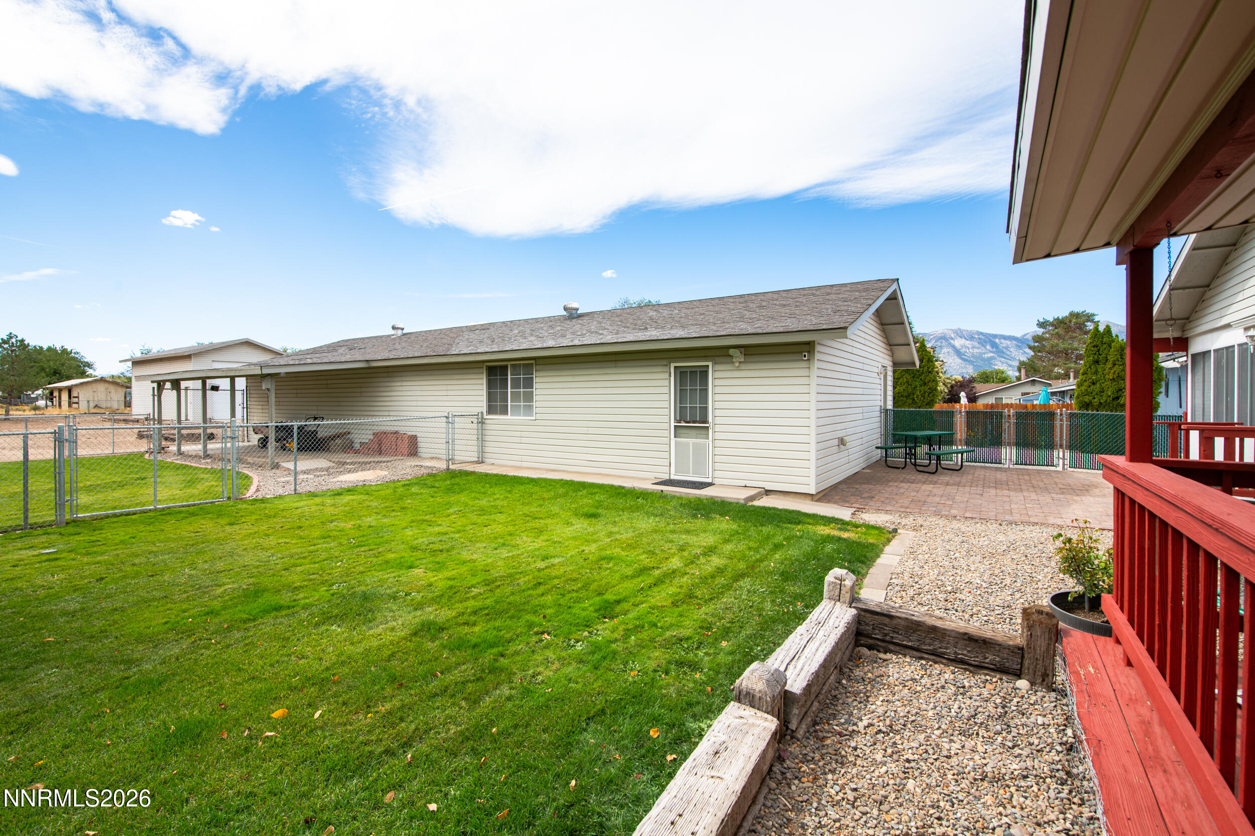 1393 Jobs Peak Drive Property Photo 39