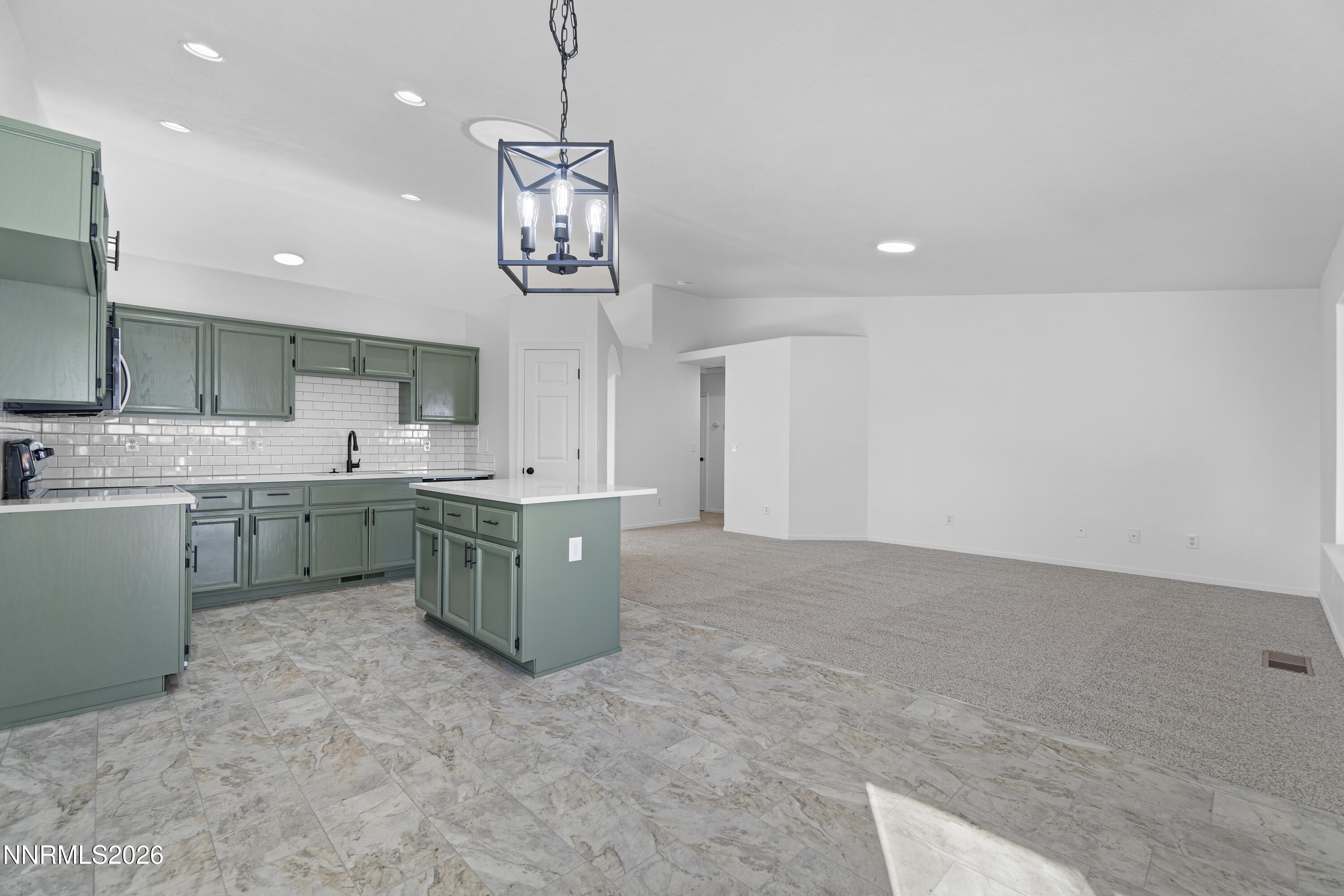 304 Lariat Street Property Photo 9
