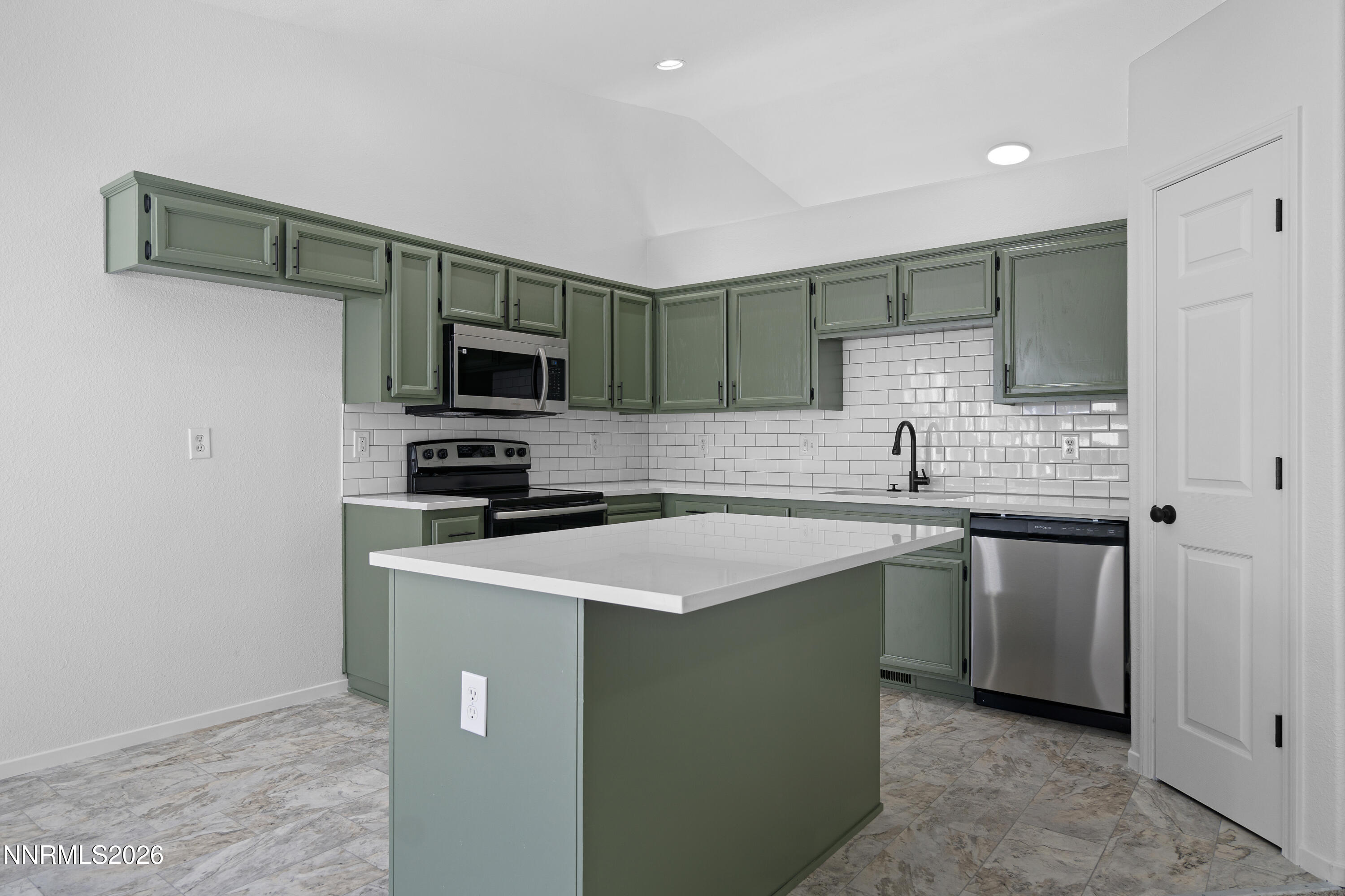 304 Lariat Street Property Photo 11