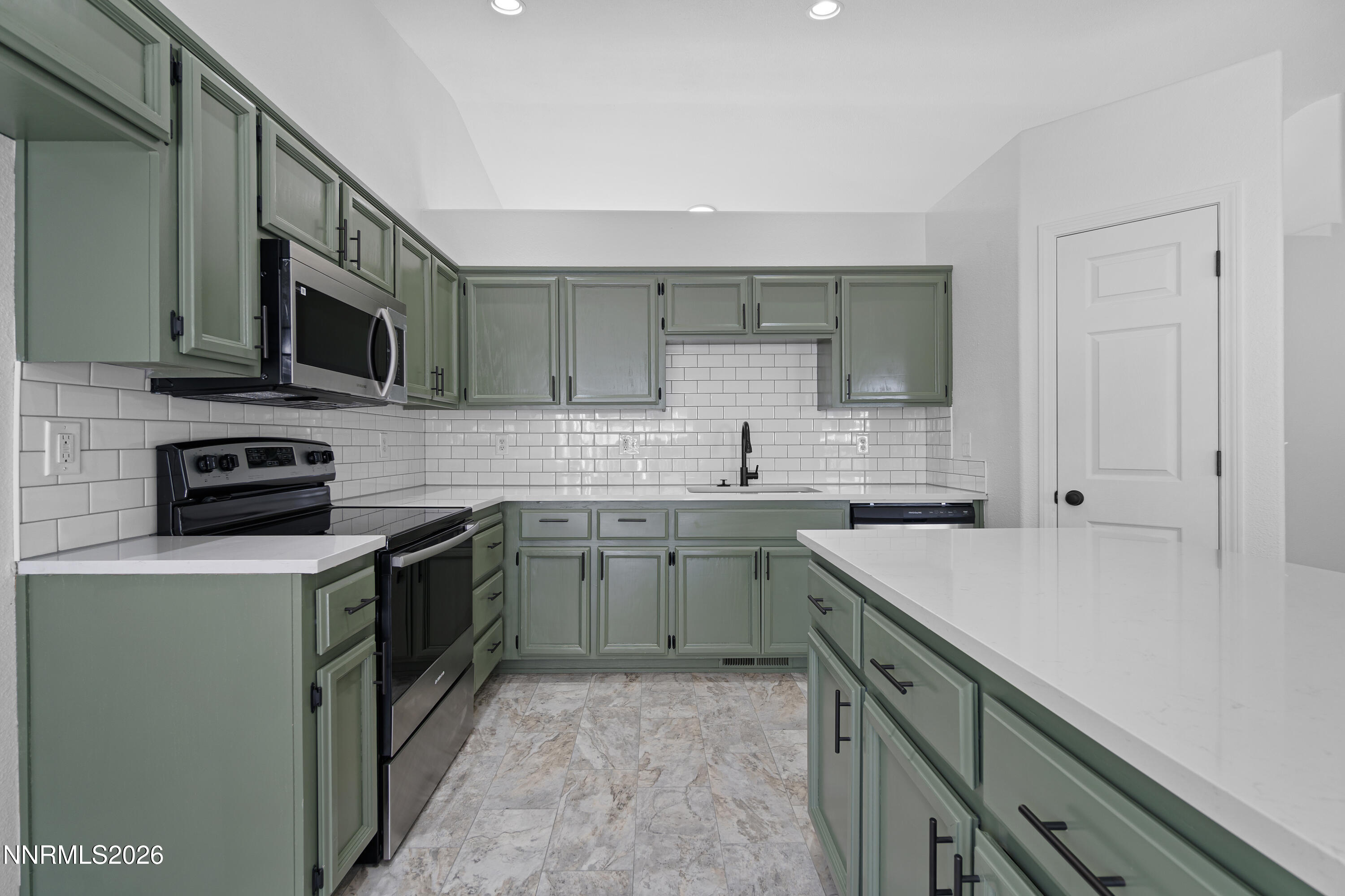 304 Lariat Street Property Photo 14