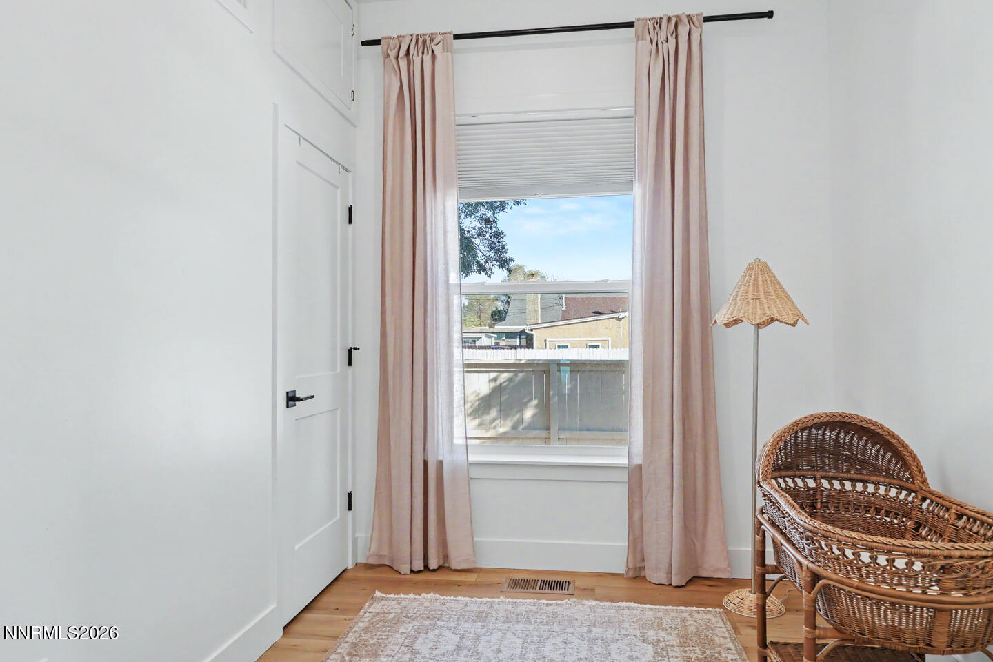 596 S Taylor Street Property Photo 18