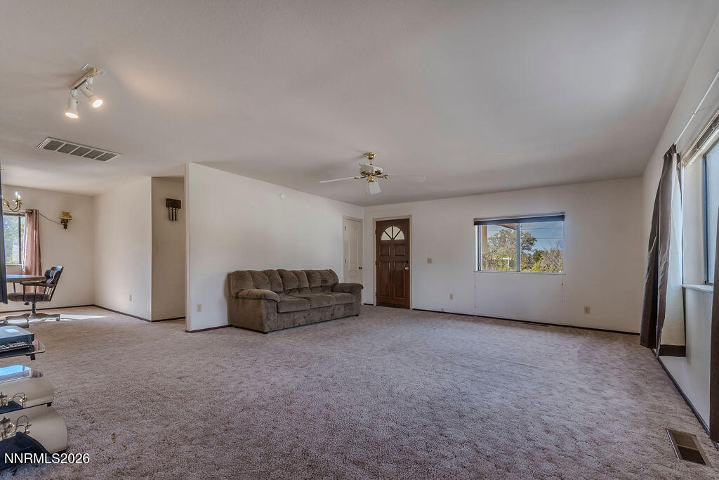 1145 Mclean Road Property Photo 11