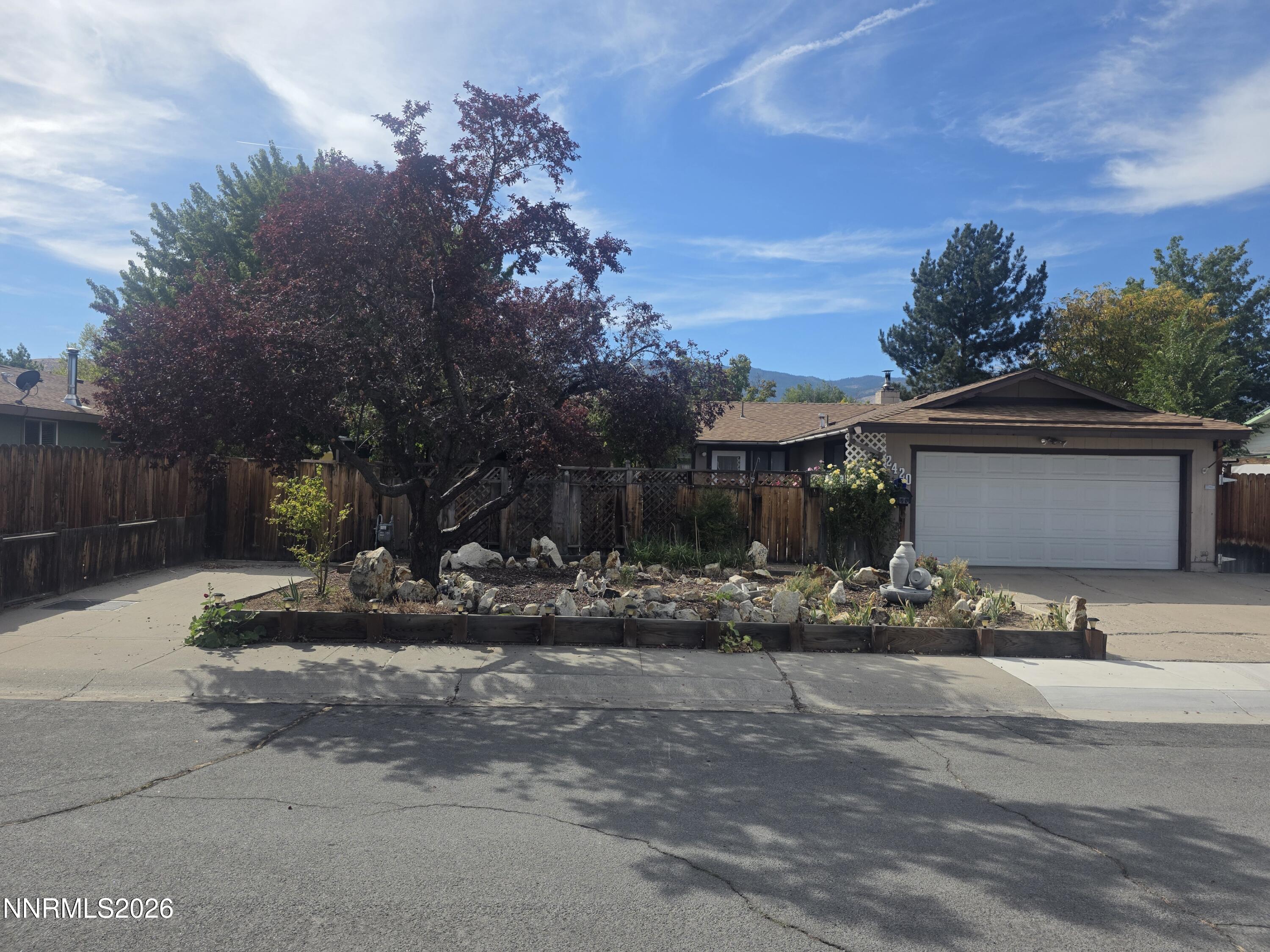 2420 Donna Street Property Photo 2