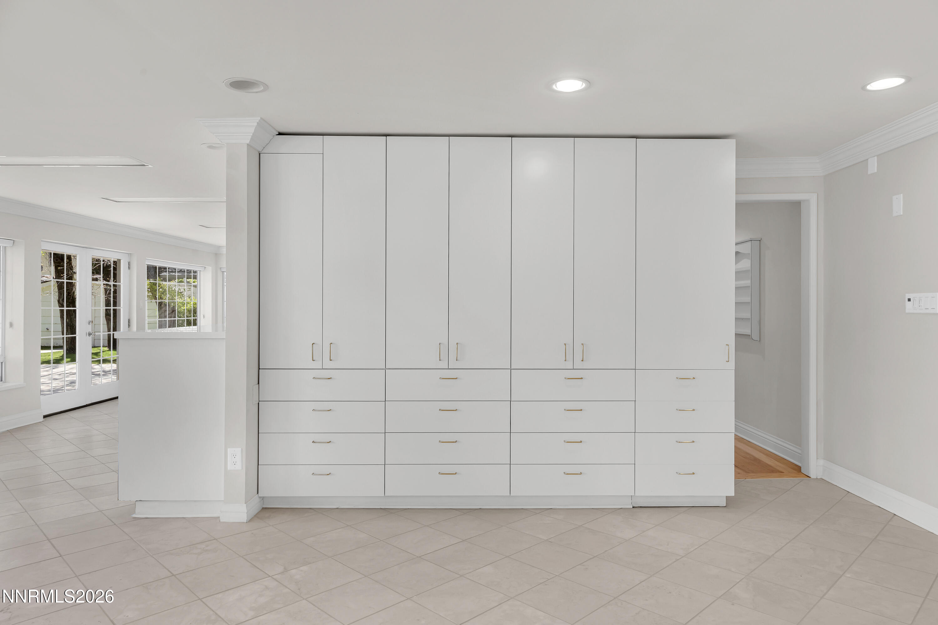 260012635 Property Photo 26