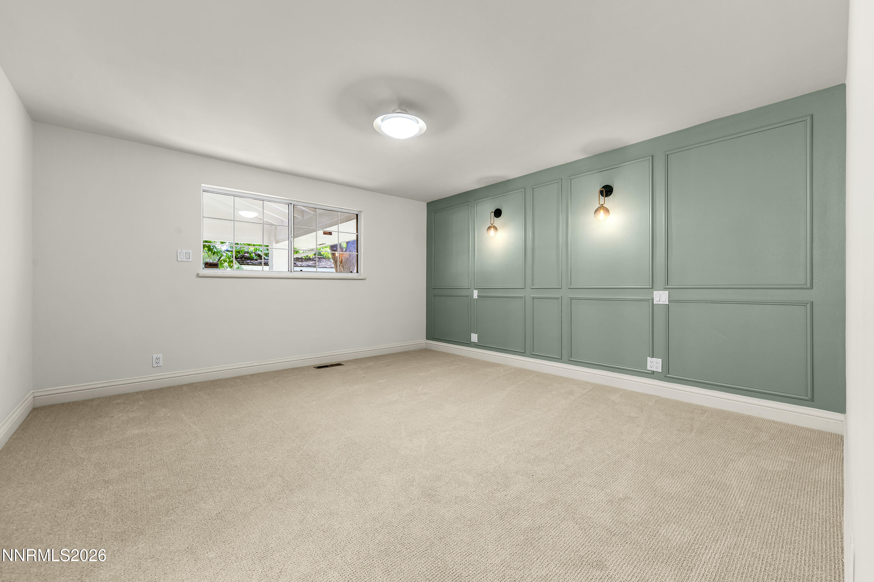 260012635 Property Photo 28
