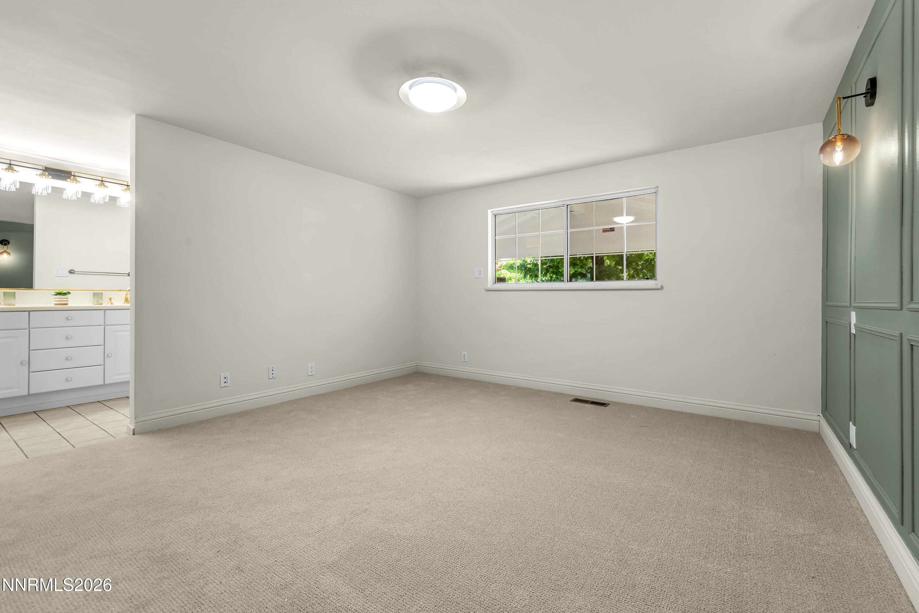 260012635 Property Photo 29