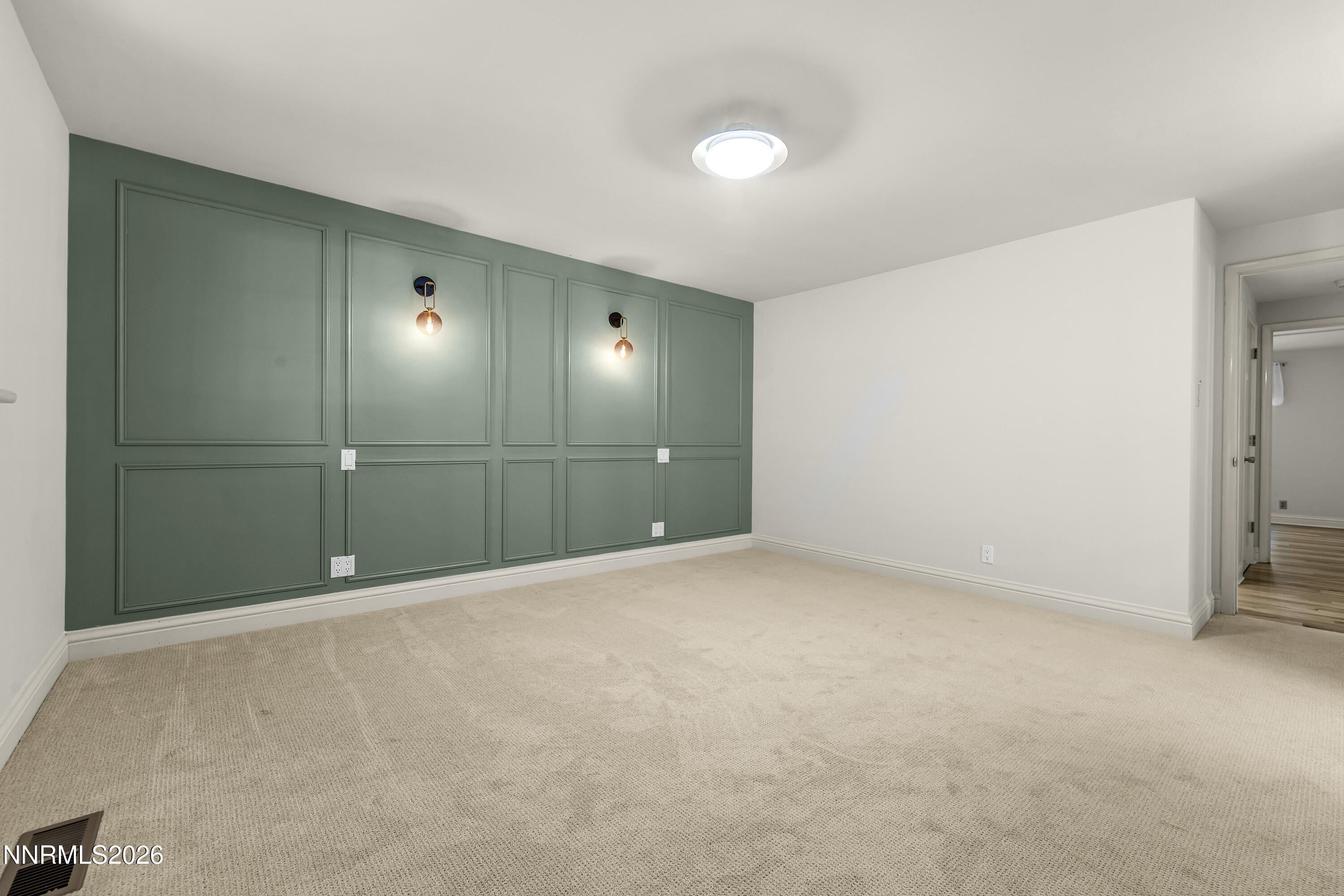 260012635 Property Photo 30