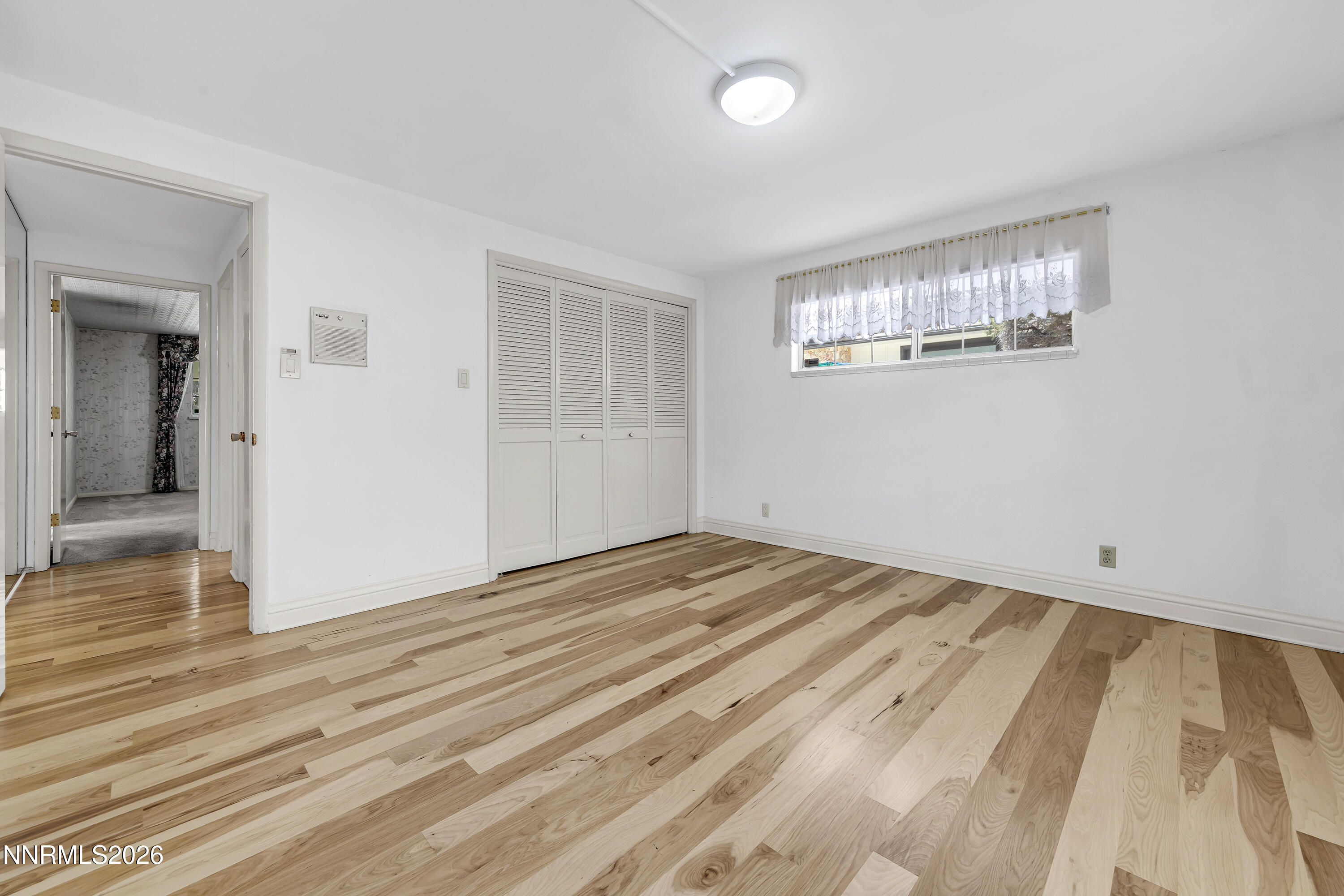 260012635 Property Photo 37