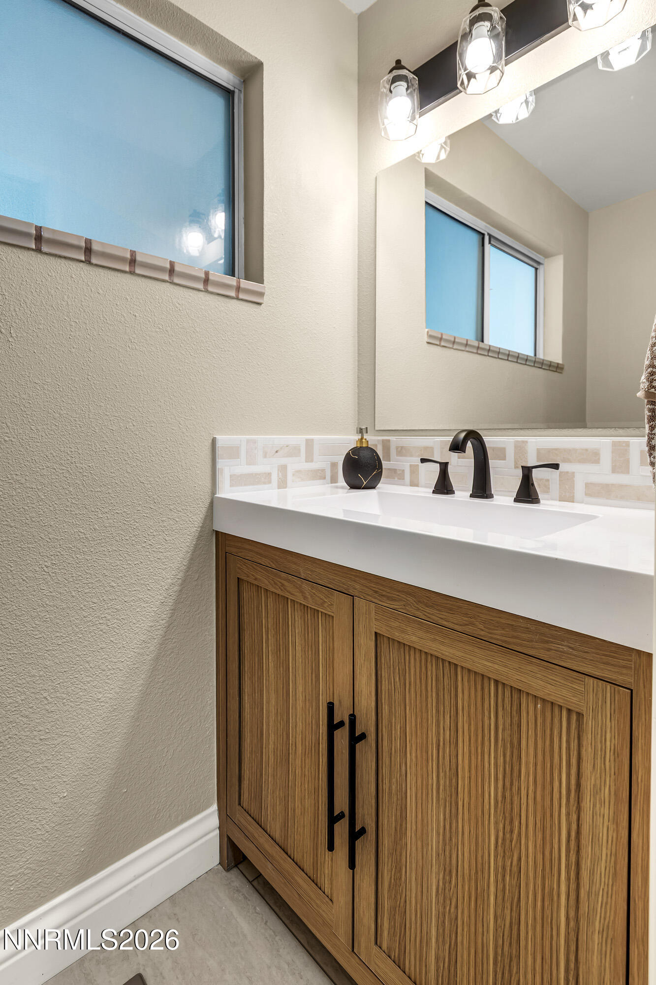 260012635 Property Photo 40