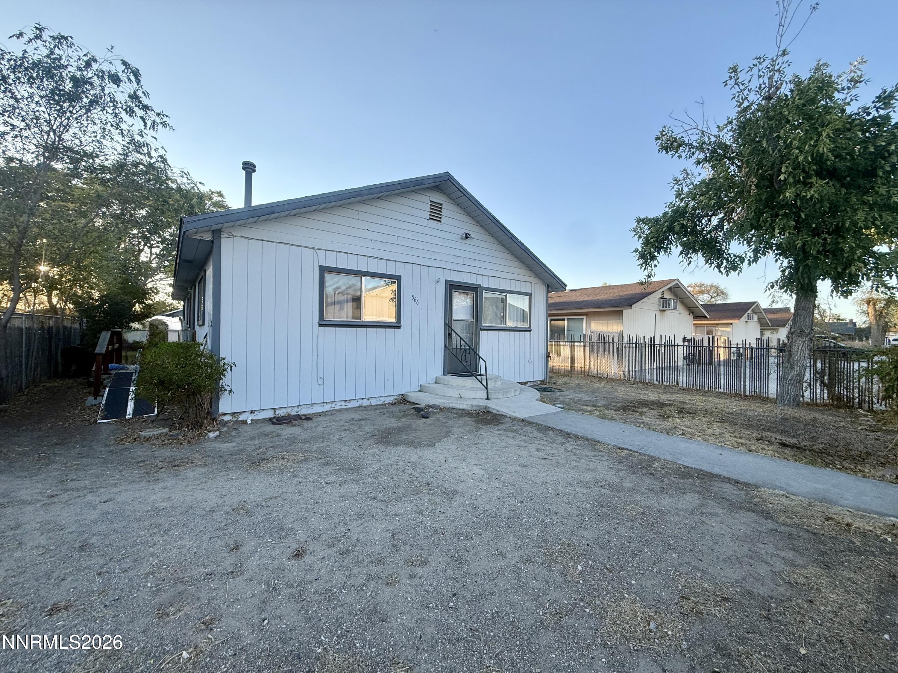 566 Douglas Street Property Photo 2