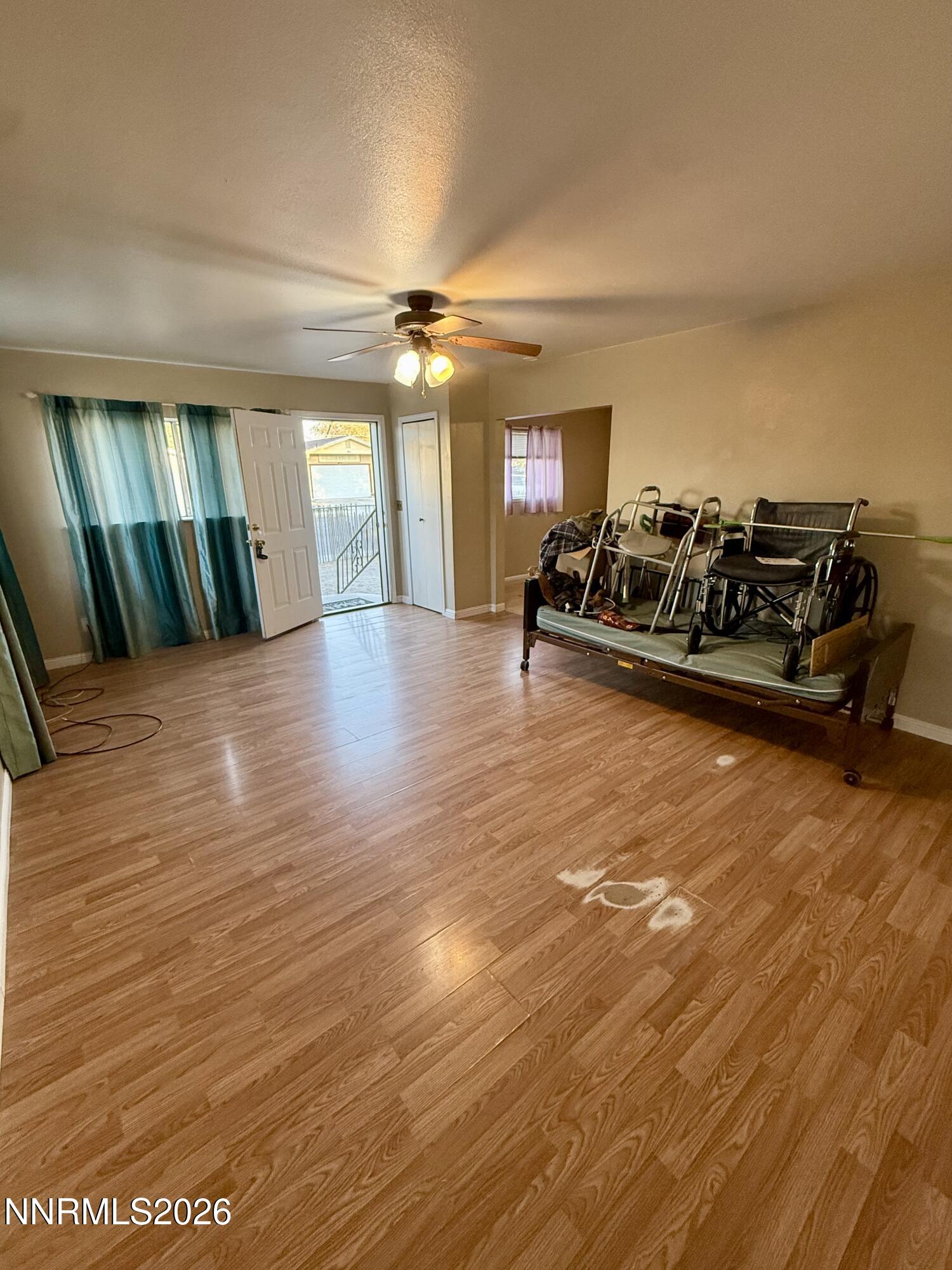 566 Douglas Street Property Photo 5