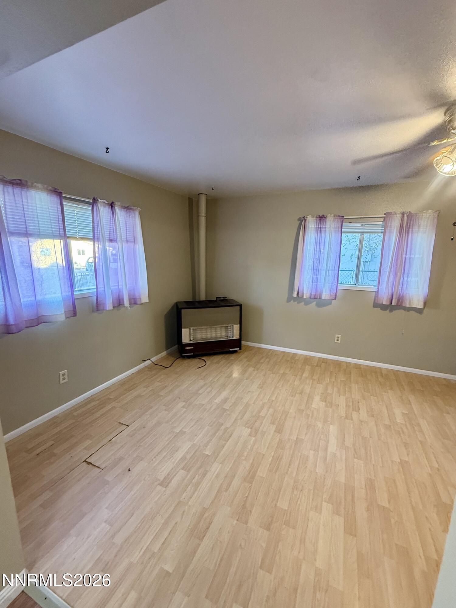 566 Douglas Street Property Photo 6