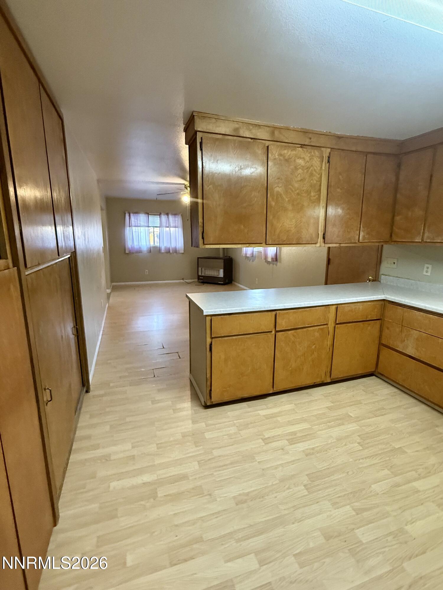 566 Douglas Street Property Photo 11