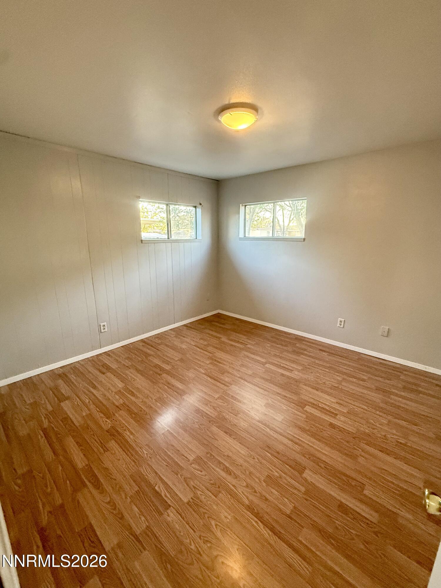 566 Douglas Street Property Photo 18