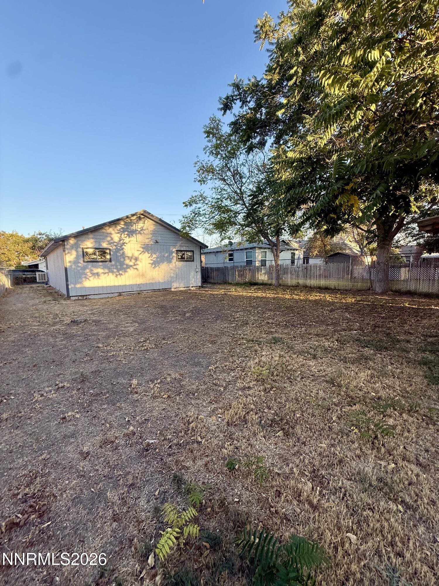 566 Douglas Street Property Photo 21